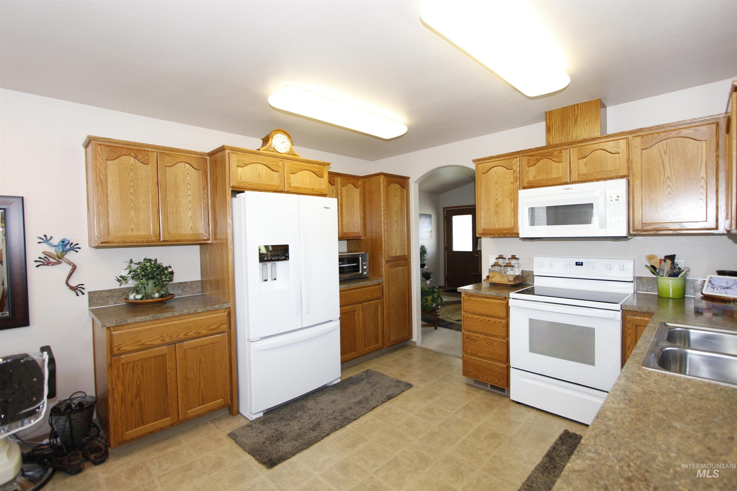 1803 16th St, Lewiston, Idaho 83501, 2 Bedrooms, 2 Bathrooms, Residential For Sale, Price $325,000,MLS 98983075