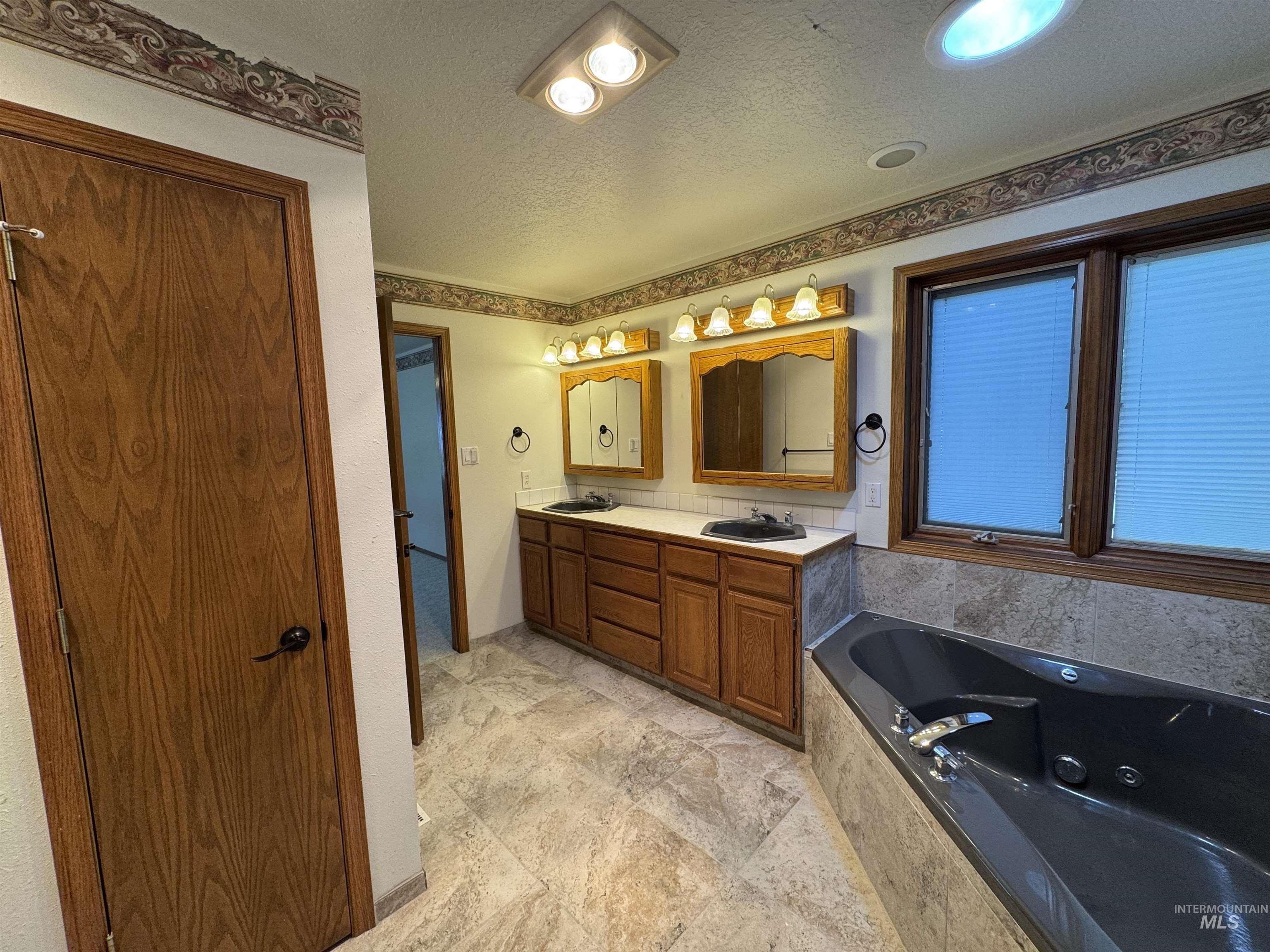 3474 E 3180 N, Kimberly, Idaho 83341, 3 Bedrooms, 2 Bathrooms, Residential For Sale, Price $678,000,MLS 98983080