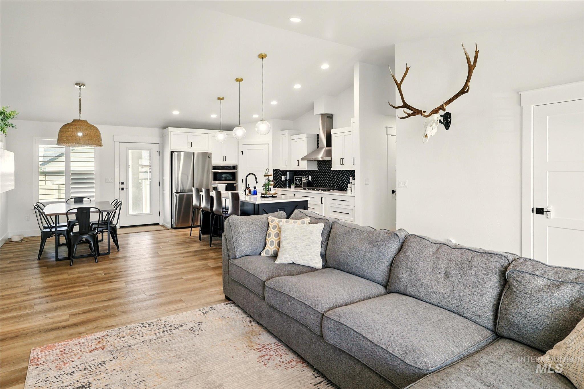 924 Elk Butte Ave., Kimberly, Idaho 83341, 3 Bedrooms, 2 Bathrooms, Residential For Sale, Price $435,000,MLS 98983082