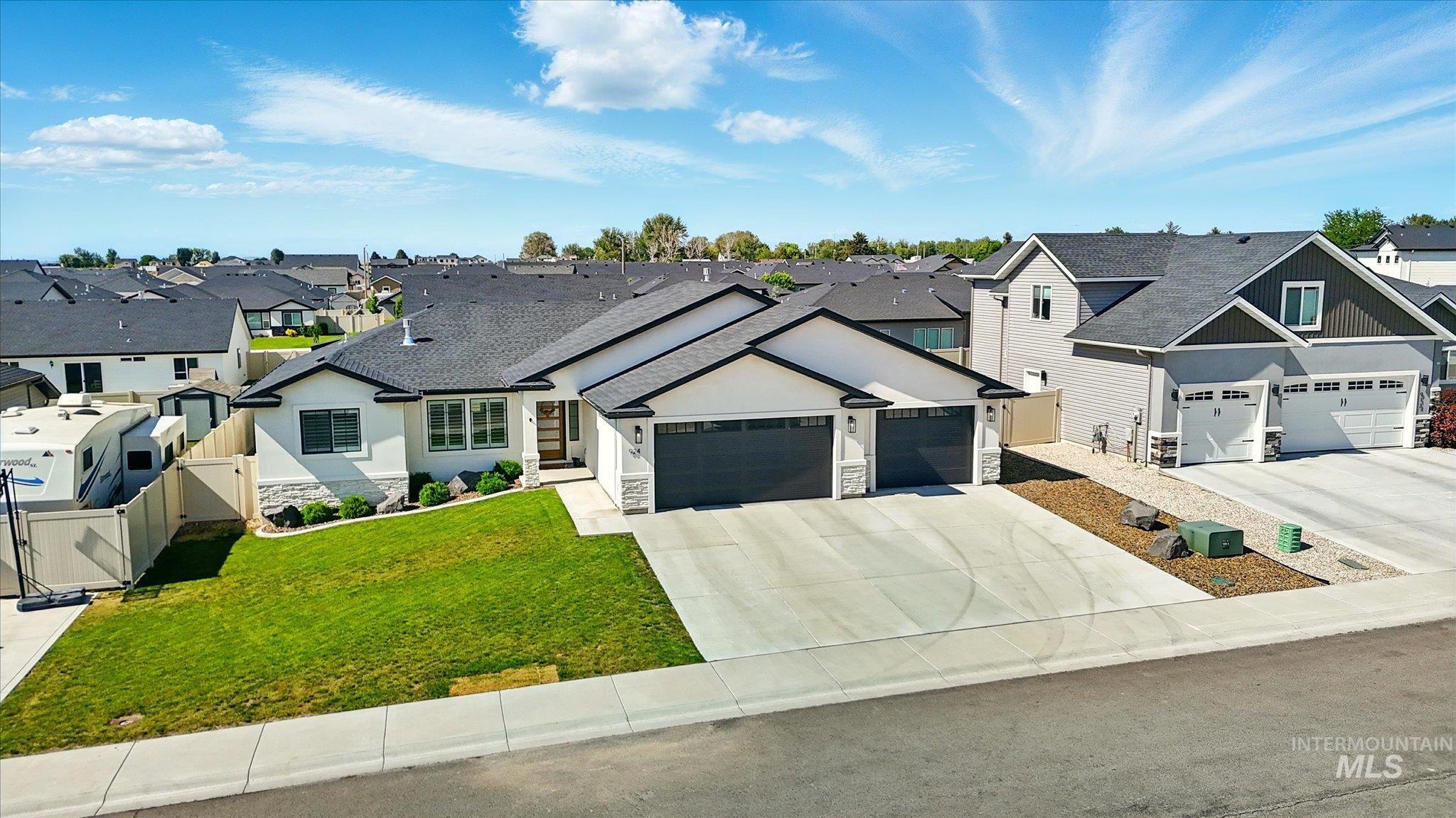 924 Elk Butte Ave., Kimberly, Idaho 83341, 3 Bedrooms, 2 Bathrooms, Residential For Sale, Price $435,000,MLS 98983082