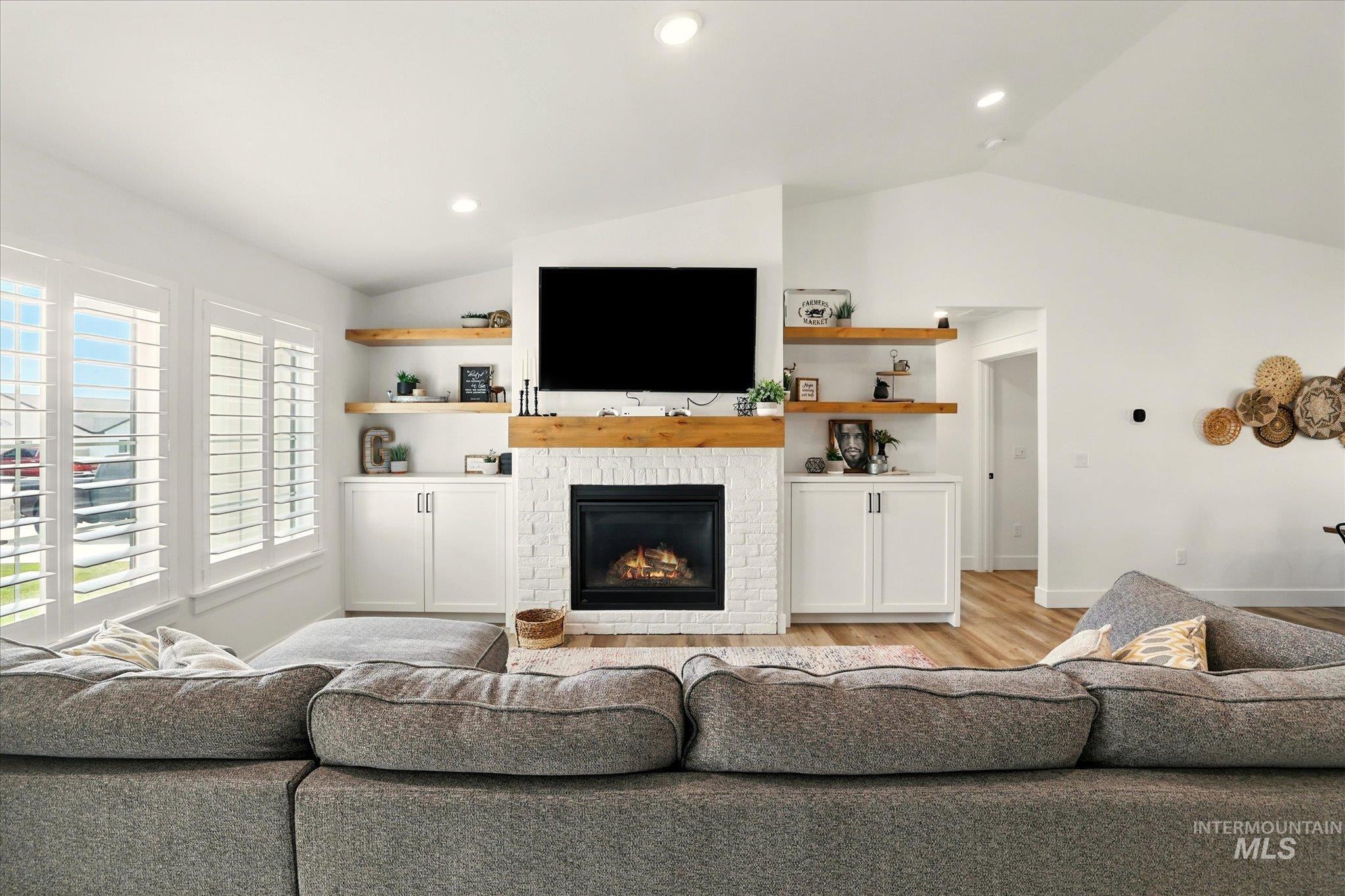 924 Elk Butte Ave., Kimberly, Idaho 83341, 3 Bedrooms, 2 Bathrooms, Residential For Sale, Price $435,000,MLS 98983082