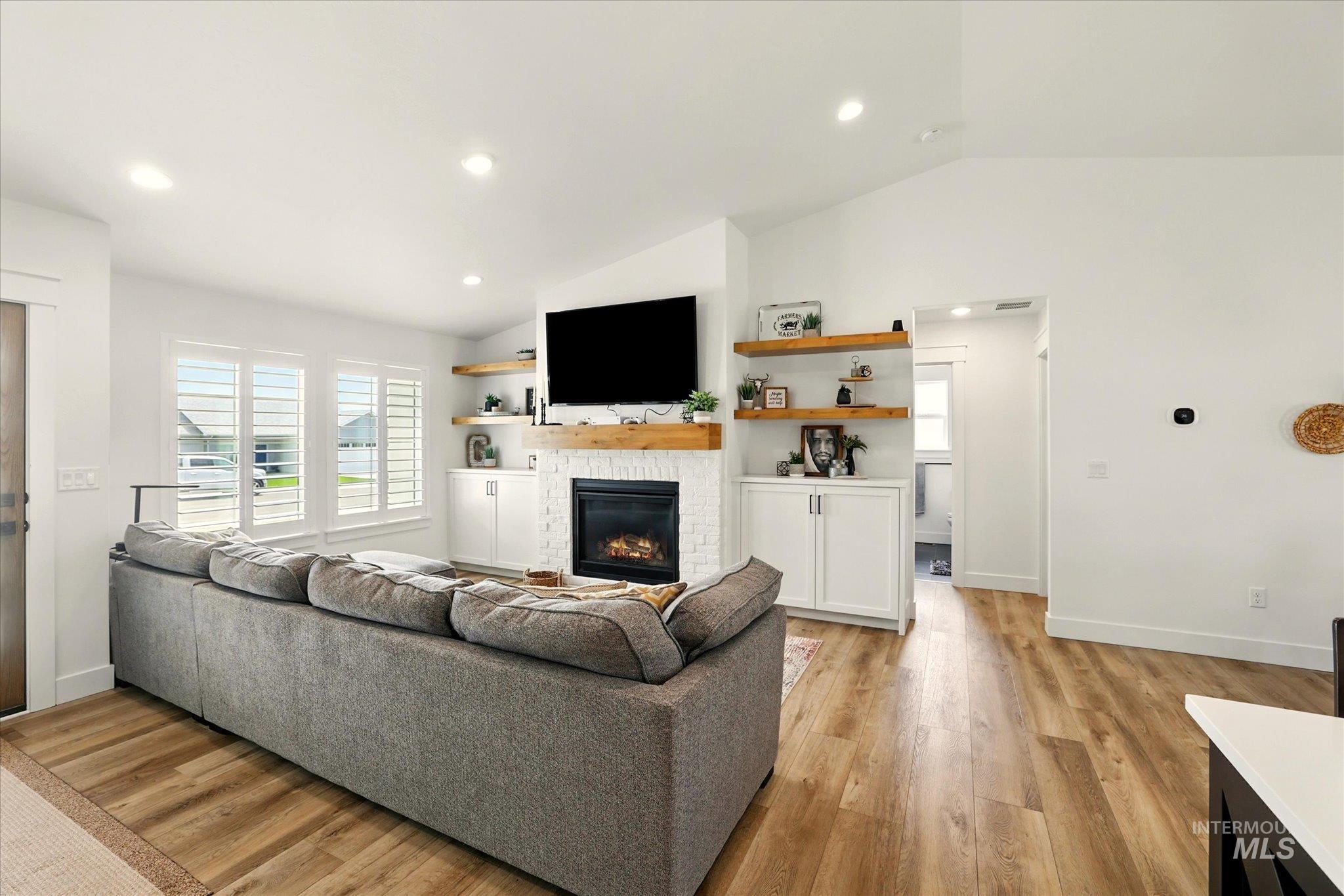 924 Elk Butte Ave., Kimberly, Idaho 83341, 3 Bedrooms, 2 Bathrooms, Residential For Sale, Price $435,000,MLS 98983082