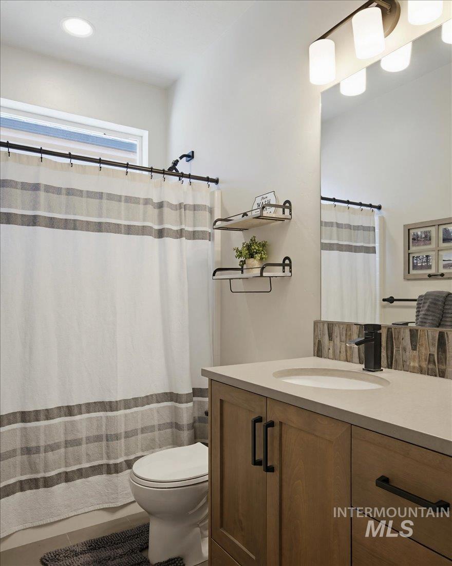 3093 NW 13Th St, Meridian, Idaho 83646-3168, 3 Bedrooms, 2 Bathrooms, Residential For Sale, Price $558,888, 98983083