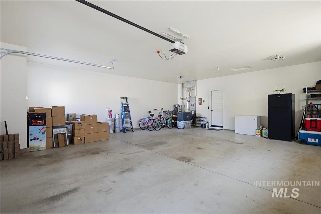 3093 NW 13Th St, Meridian, Idaho 83646-3168, 3 Bedrooms, 2 Bathrooms, Residential For Sale, Price $558,888, 98983083