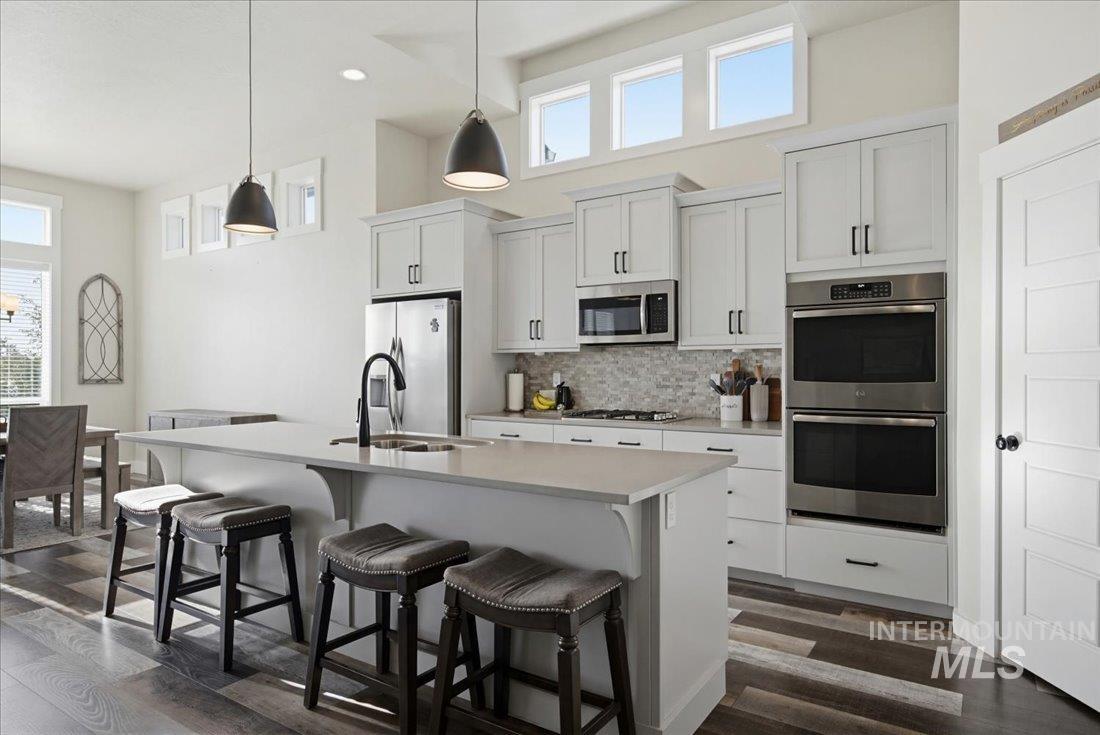 3093 NW 13Th St, Meridian, Idaho 83646-3168, 3 Bedrooms, 2 Bathrooms, Residential For Sale, Price $558,888, 98983083