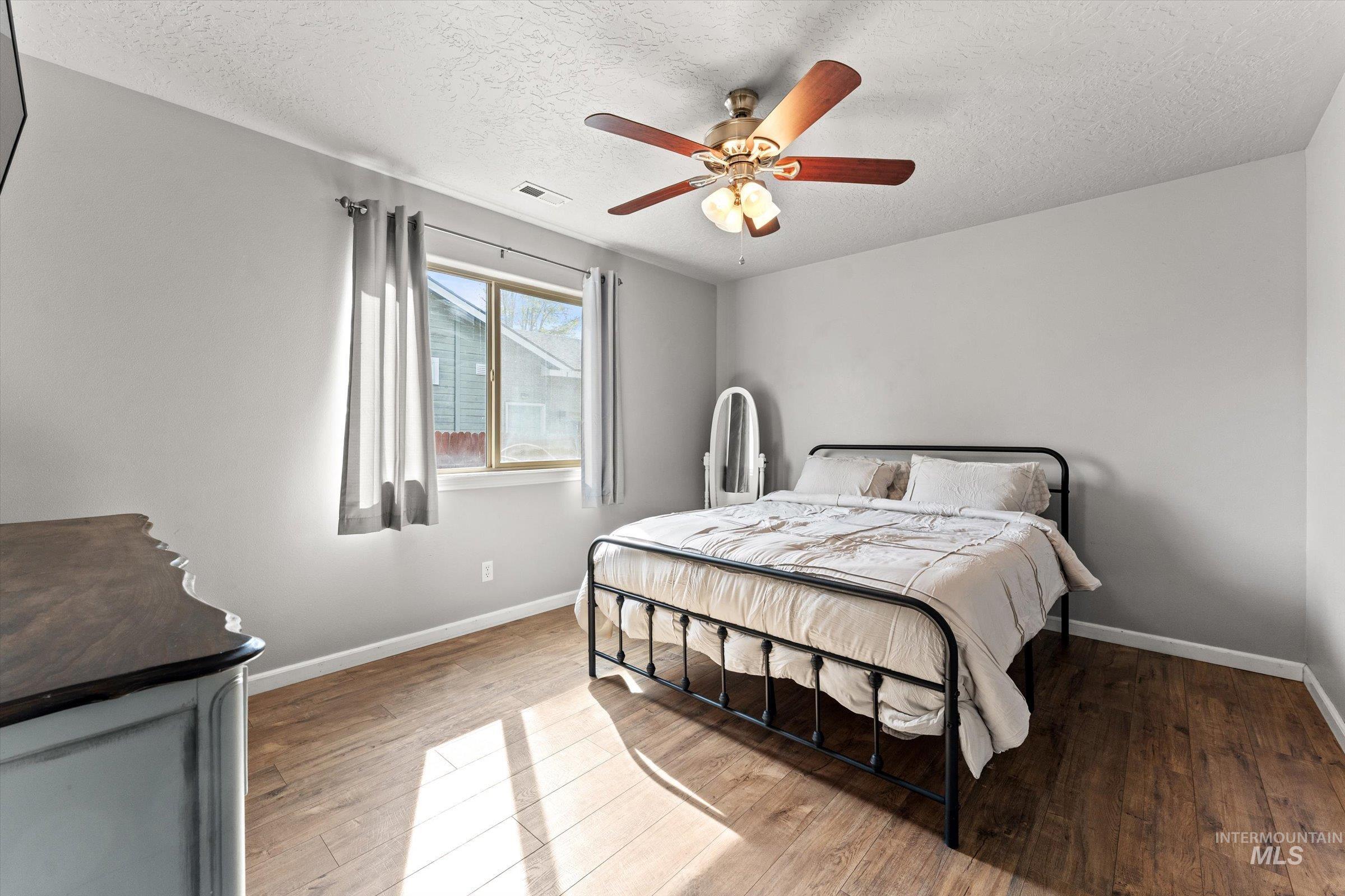 2600 E Carmel Ct, Nampa, Idaho 83687, 3 Bedrooms, 2 Bathrooms, Residential For Sale, Price $354,900,MLS 98983086