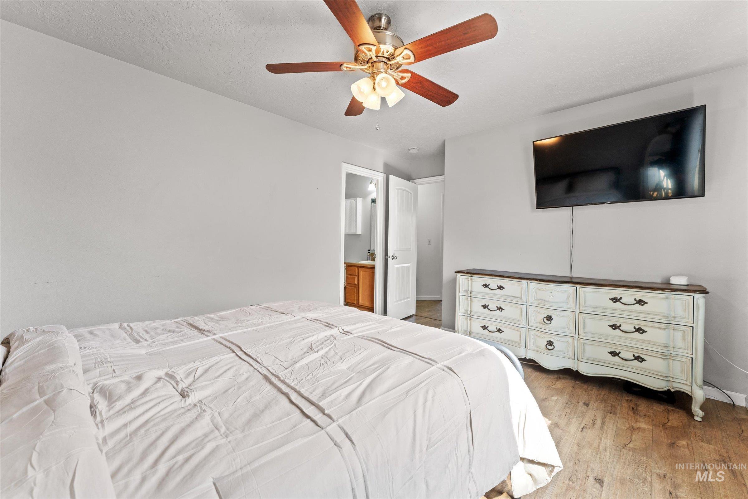 2600 E Carmel Ct, Nampa, Idaho 83687, 3 Bedrooms, 2 Bathrooms, Residential For Sale, Price $354,900,MLS 98983086