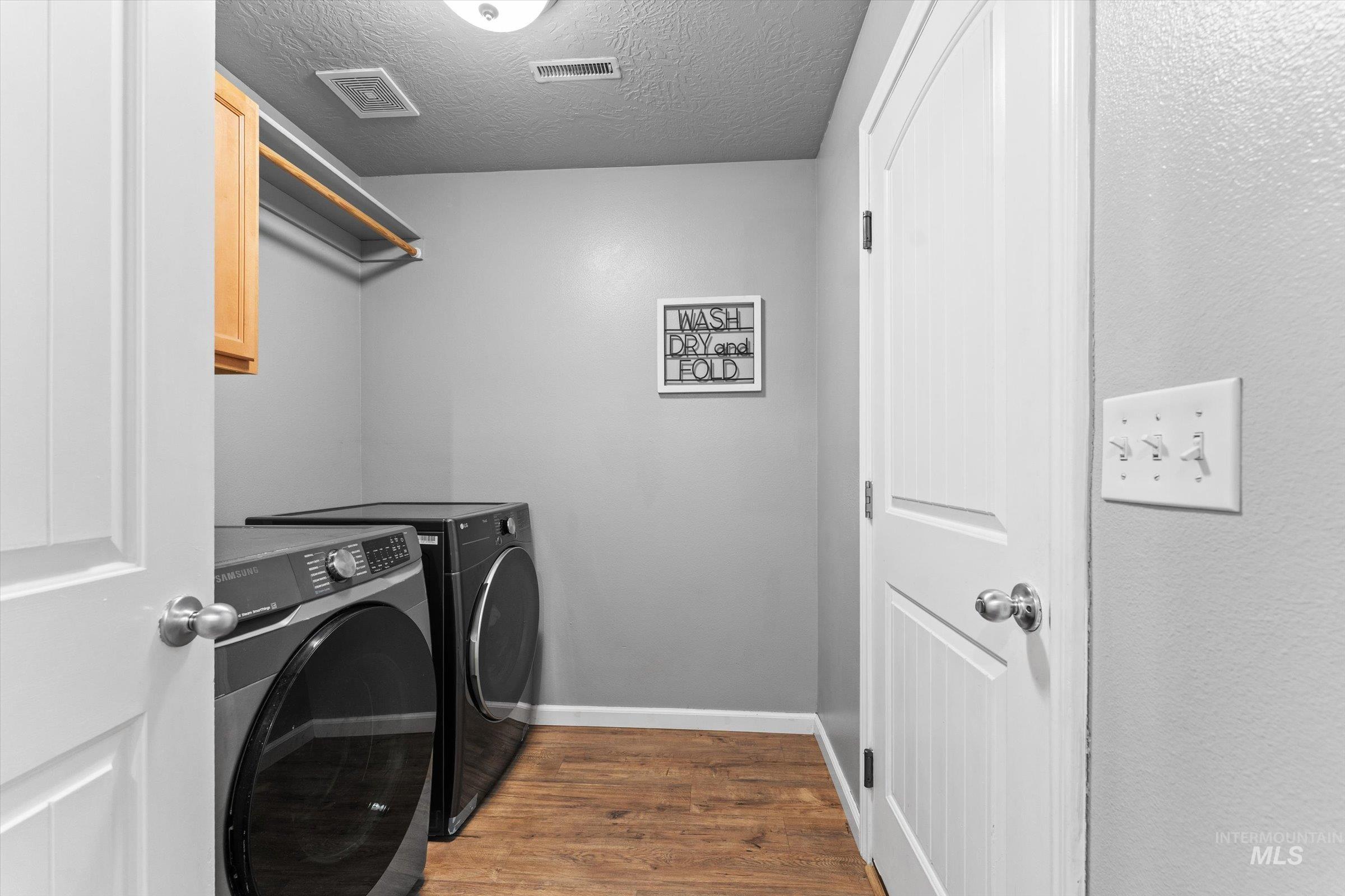 2600 E Carmel Ct, Nampa, Idaho 83687, 3 Bedrooms, 2 Bathrooms, Residential For Sale, Price $354,900,MLS 98983086