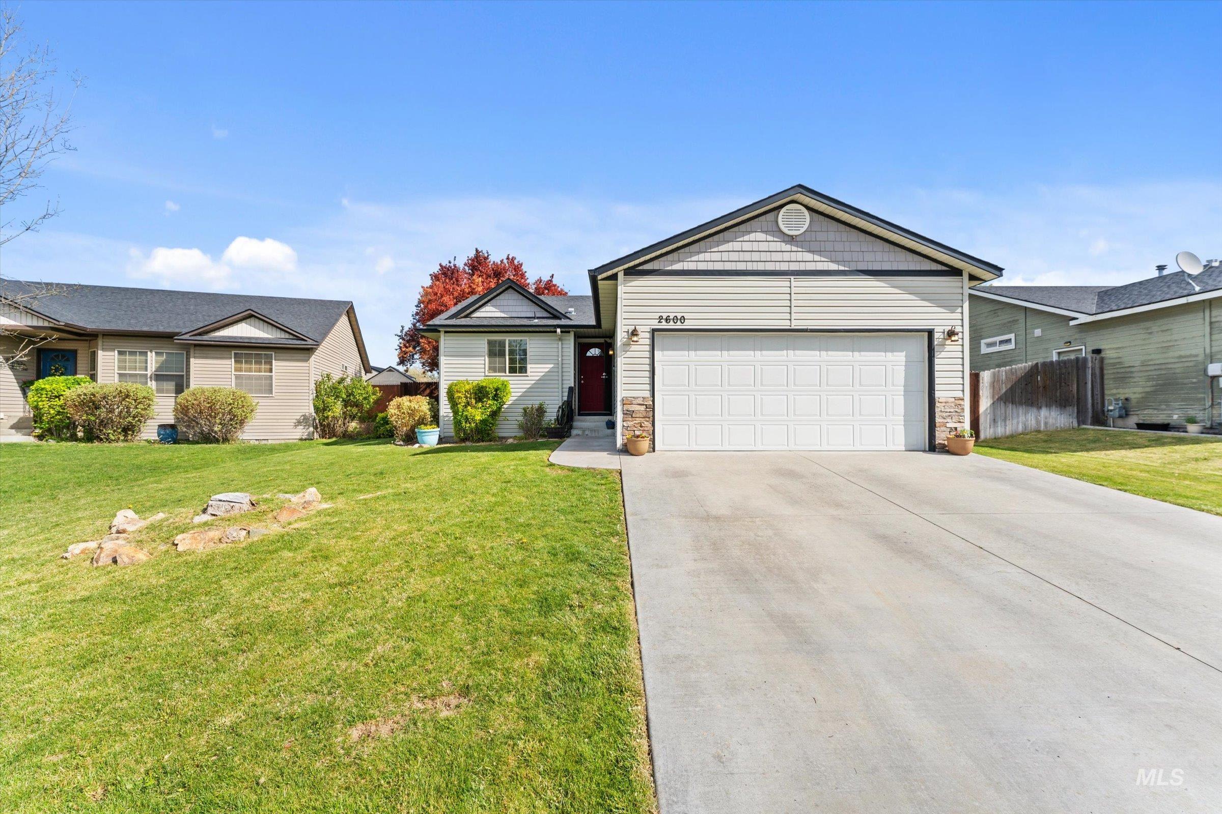 2600 E Carmel Ct, Nampa, Idaho 83687, 3 Bedrooms, 2 Bathrooms, Residential For Sale, Price $354,900,MLS 98983086