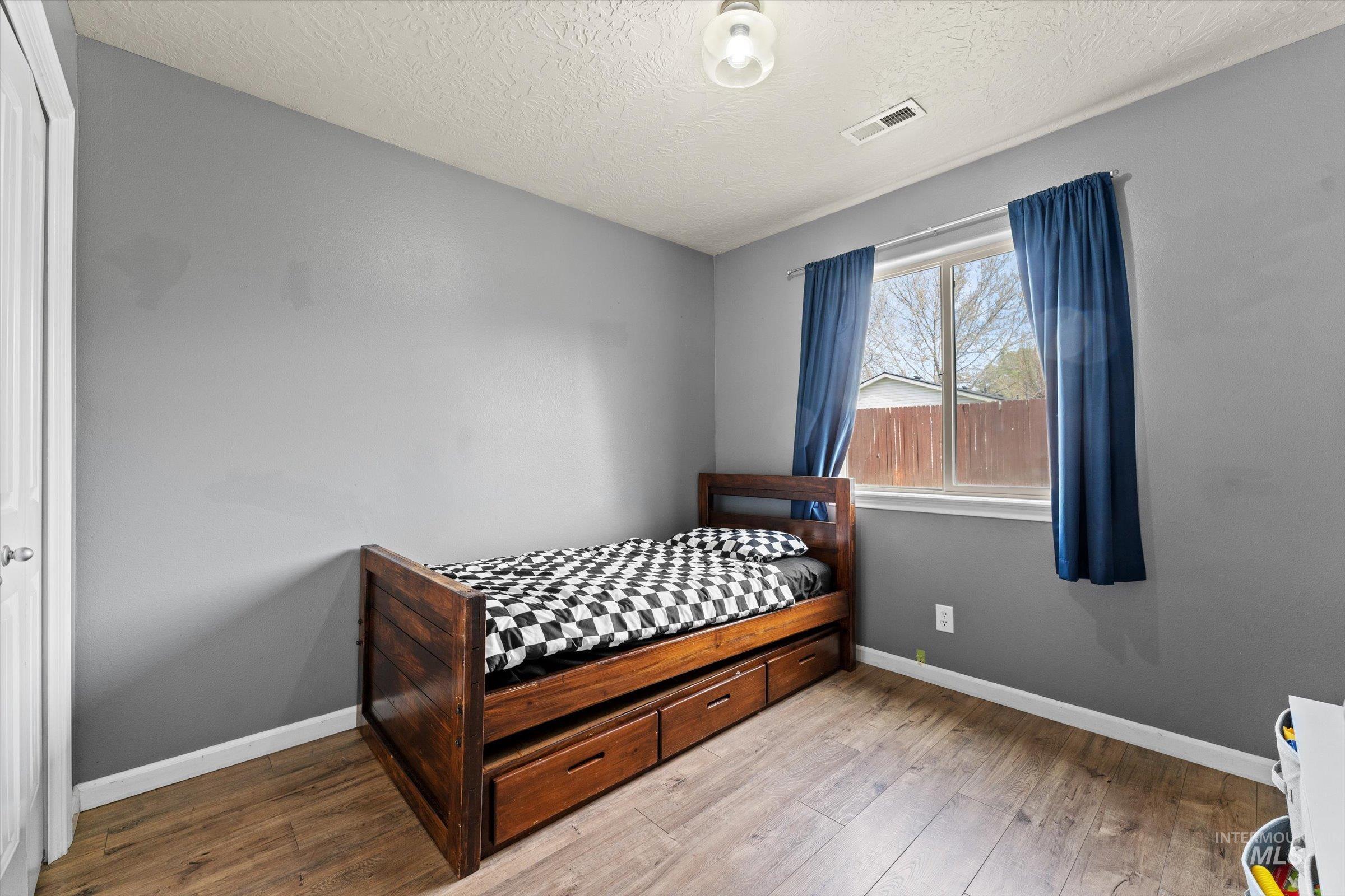 2600 E Carmel Ct, Nampa, Idaho 83687, 3 Bedrooms, 2 Bathrooms, Residential For Sale, Price $354,900,MLS 98983086