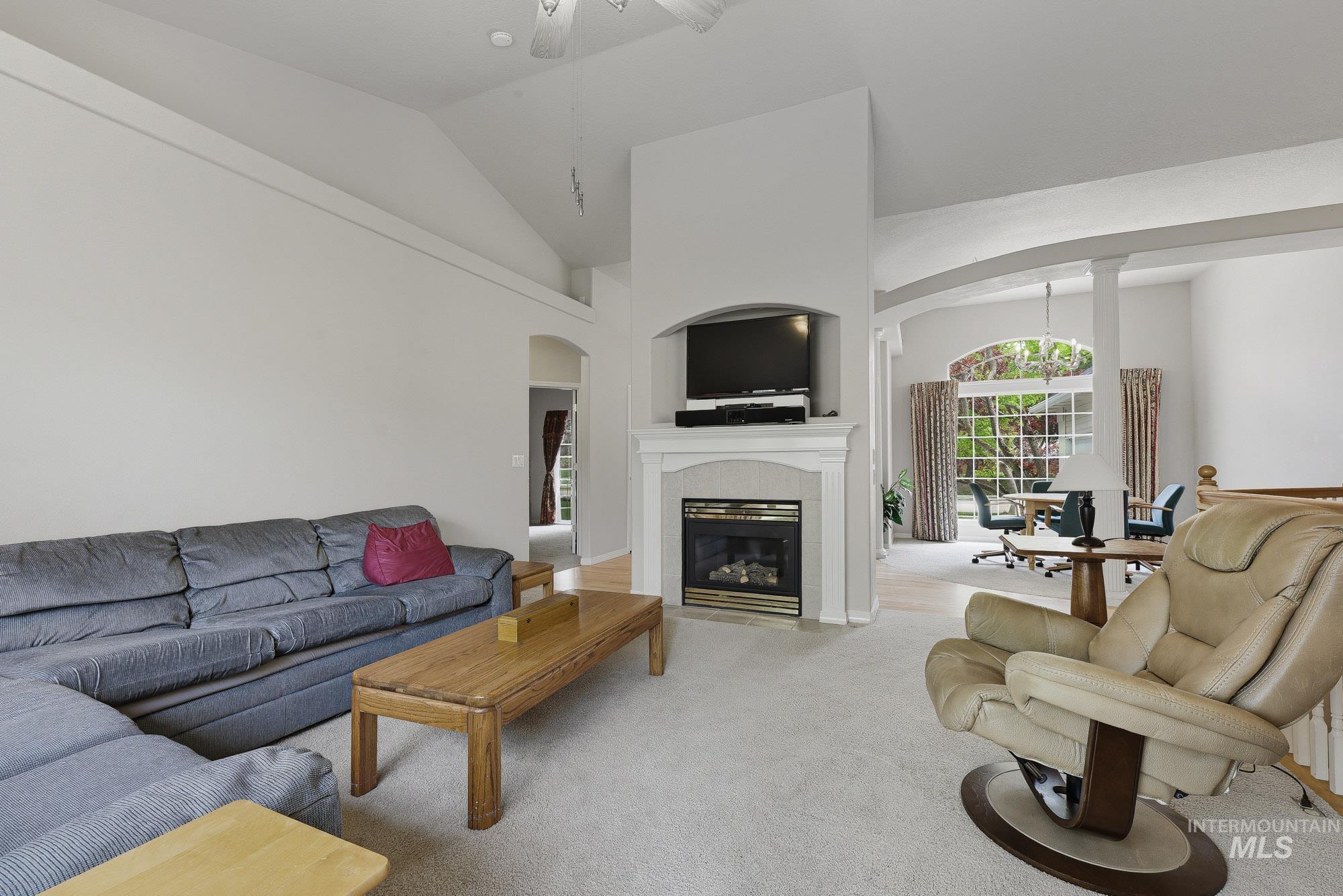 3043 S Slate Creek Way, Meridian, Idaho 83642, 5 Bedrooms, 3 Bathrooms, Residential For Sale, Price $634,900, 98983090