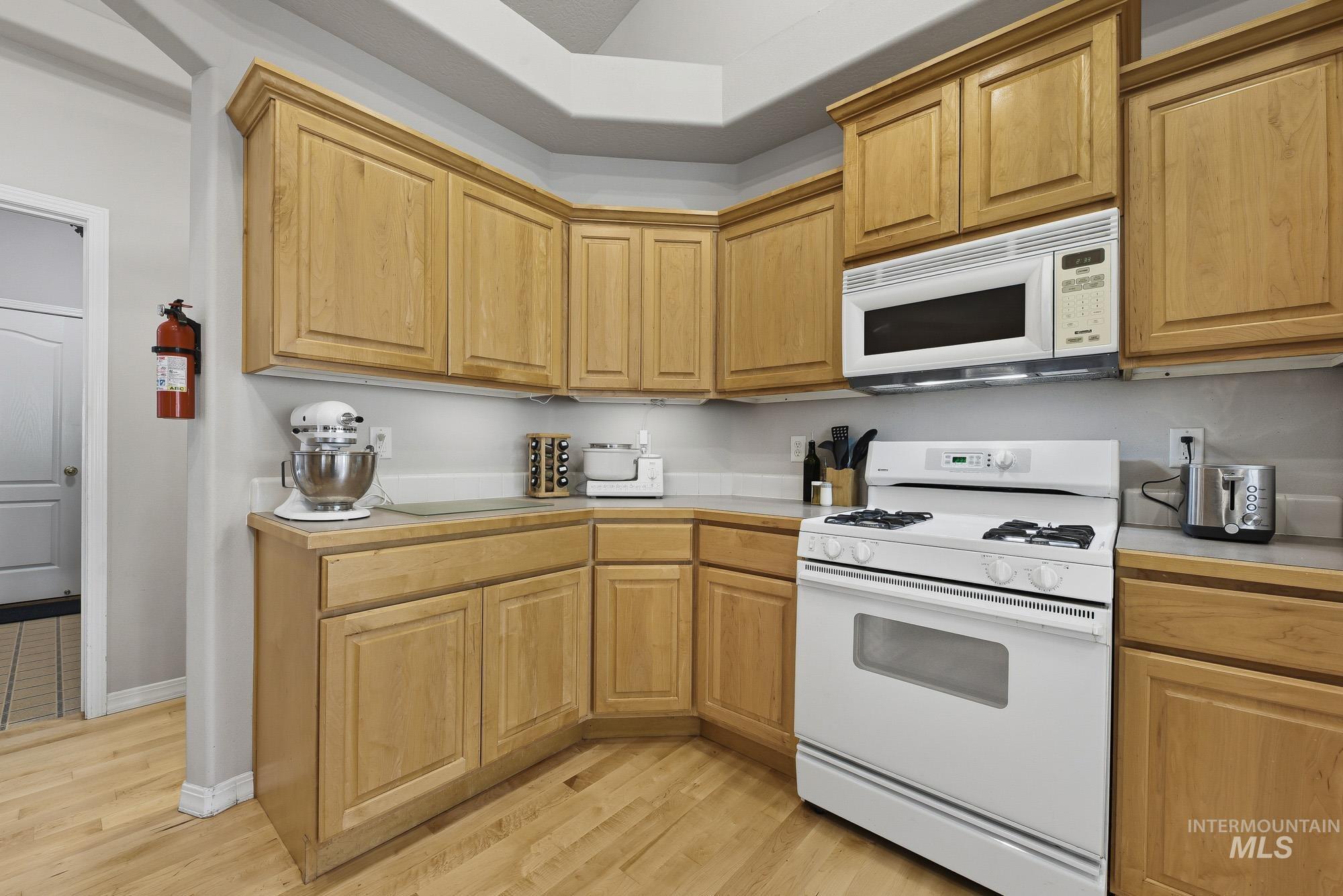 3043 S Slate Creek Way, Meridian, Idaho 83642, 5 Bedrooms, 3 Bathrooms, Residential For Sale, Price $634,900, 98983090