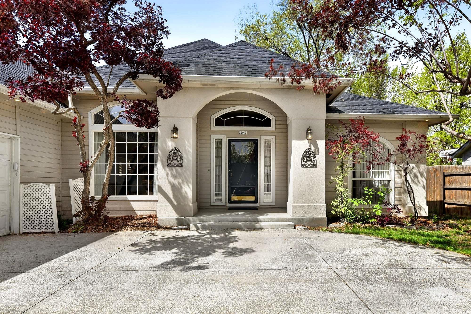 3043 S Slate Creek Way, Meridian, Idaho 83642, 5 Bedrooms, 3 Bathrooms, Residential For Sale, Price $634,900, 98983090