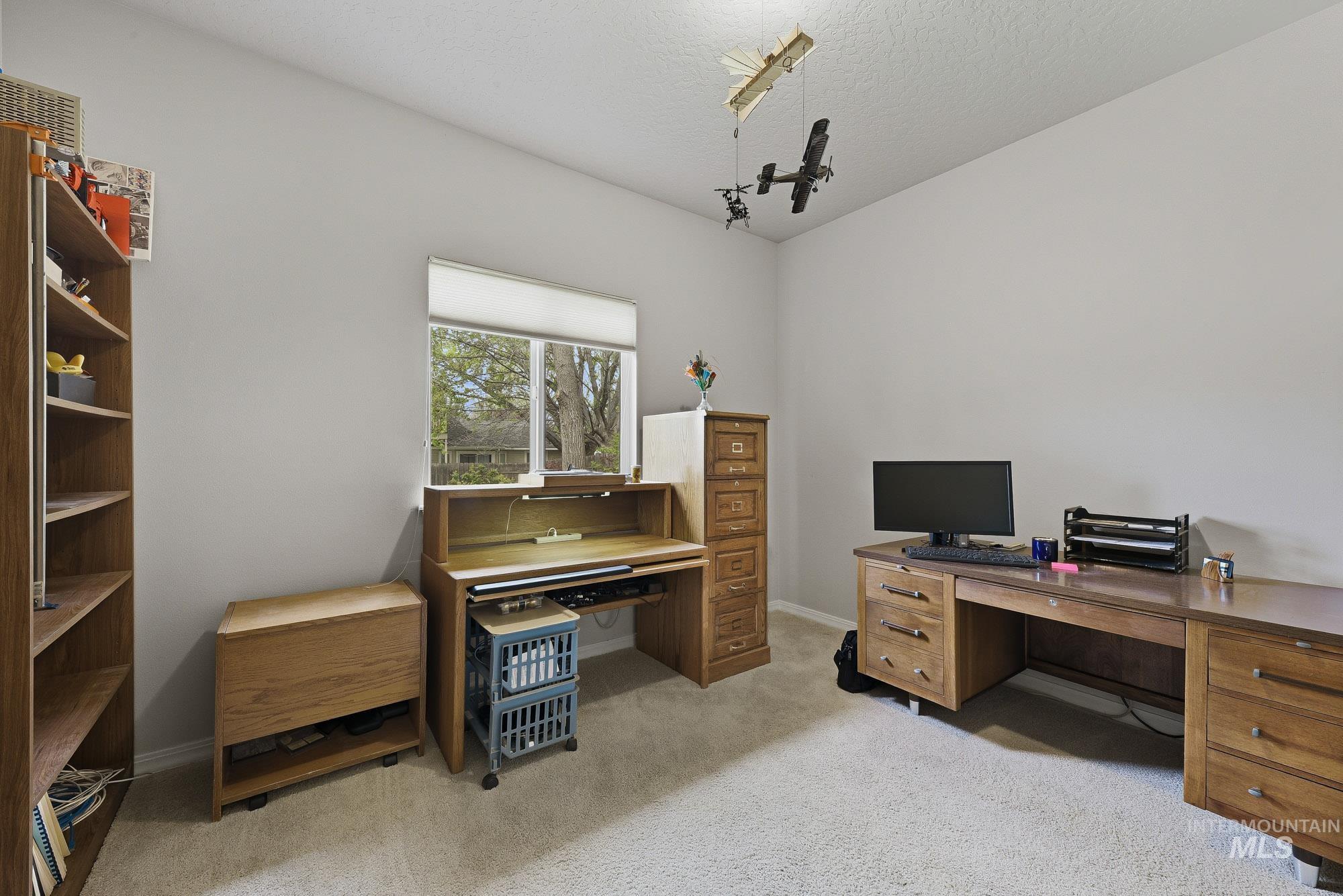 3043 S Slate Creek Way, Meridian, Idaho 83642, 5 Bedrooms, 3 Bathrooms, Residential For Sale, Price $634,900, 98983090