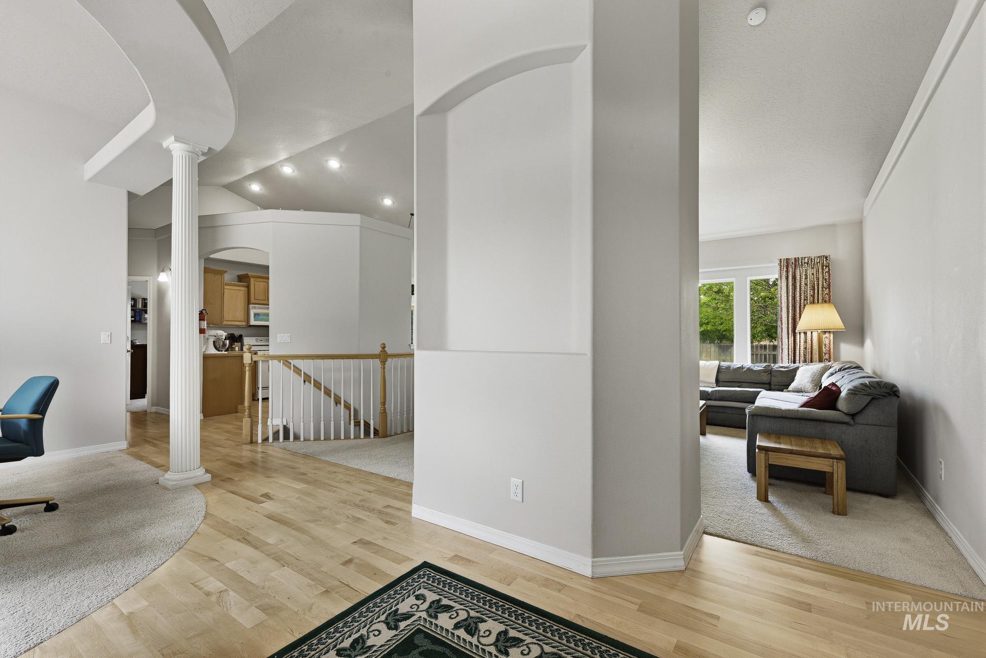 3043 S Slate Creek Way, Meridian, Idaho 83642, 5 Bedrooms, 3 Bathrooms, Residential For Sale, Price $634,900, 98983090