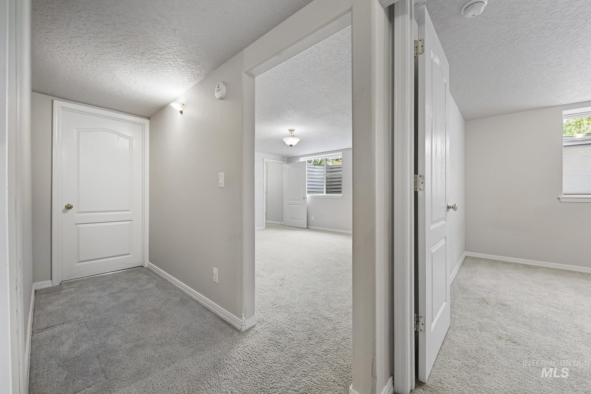 3043 S Slate Creek Way, Meridian, Idaho 83642, 5 Bedrooms, 3 Bathrooms, Residential For Sale, Price $634,900, 98983090