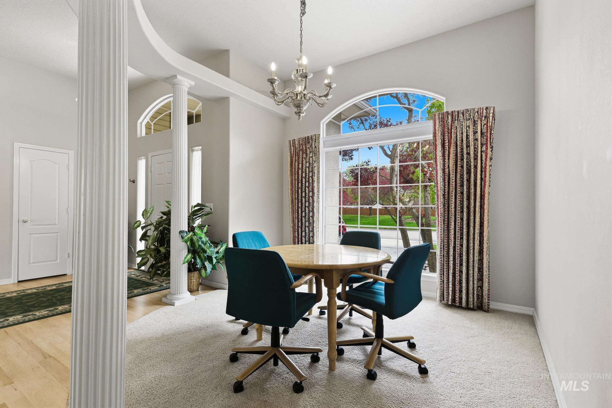 3043 S Slate Creek Way, Meridian, Idaho 83642, 5 Bedrooms, 3 Bathrooms, Residential For Sale, Price $634,900, 98983090