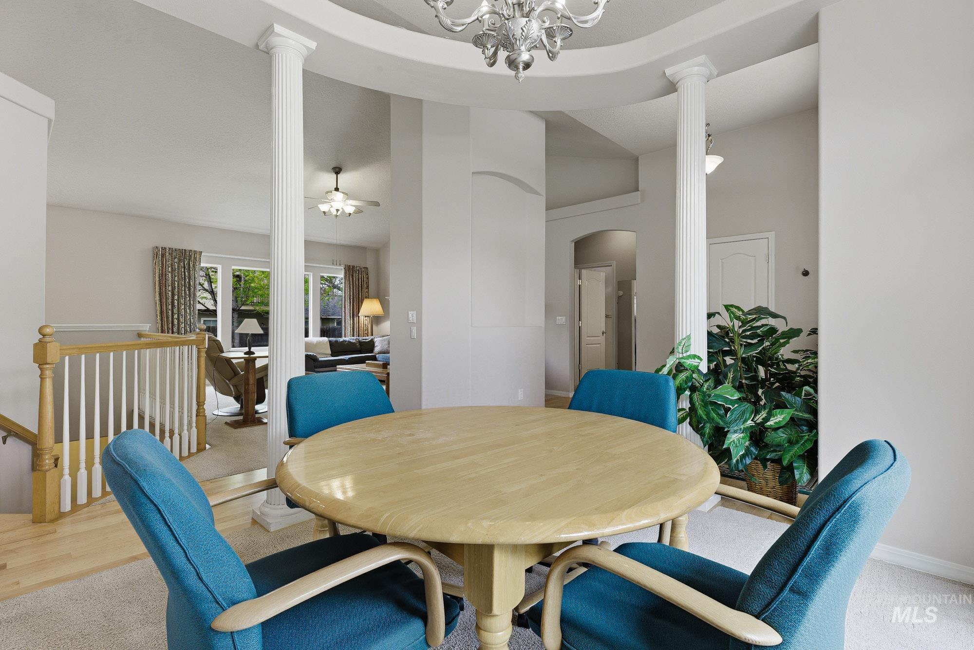 3043 S Slate Creek Way, Meridian, Idaho 83642, 5 Bedrooms, 3 Bathrooms, Residential For Sale, Price $634,900, 98983090