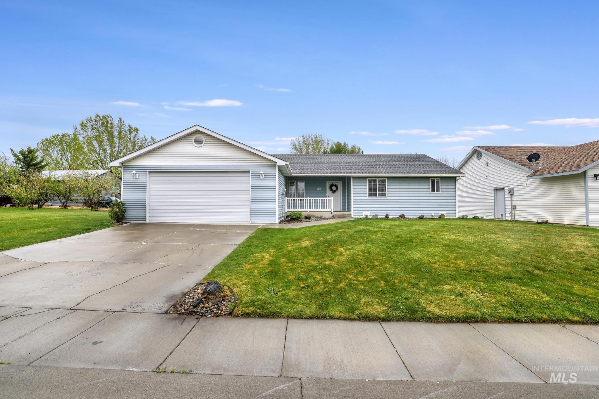 201 Garnet, Kimberly, Idaho 83341, 4 Bedrooms, 2 Bathrooms, Residential For Sale, Price $359,500,MLS 98983095