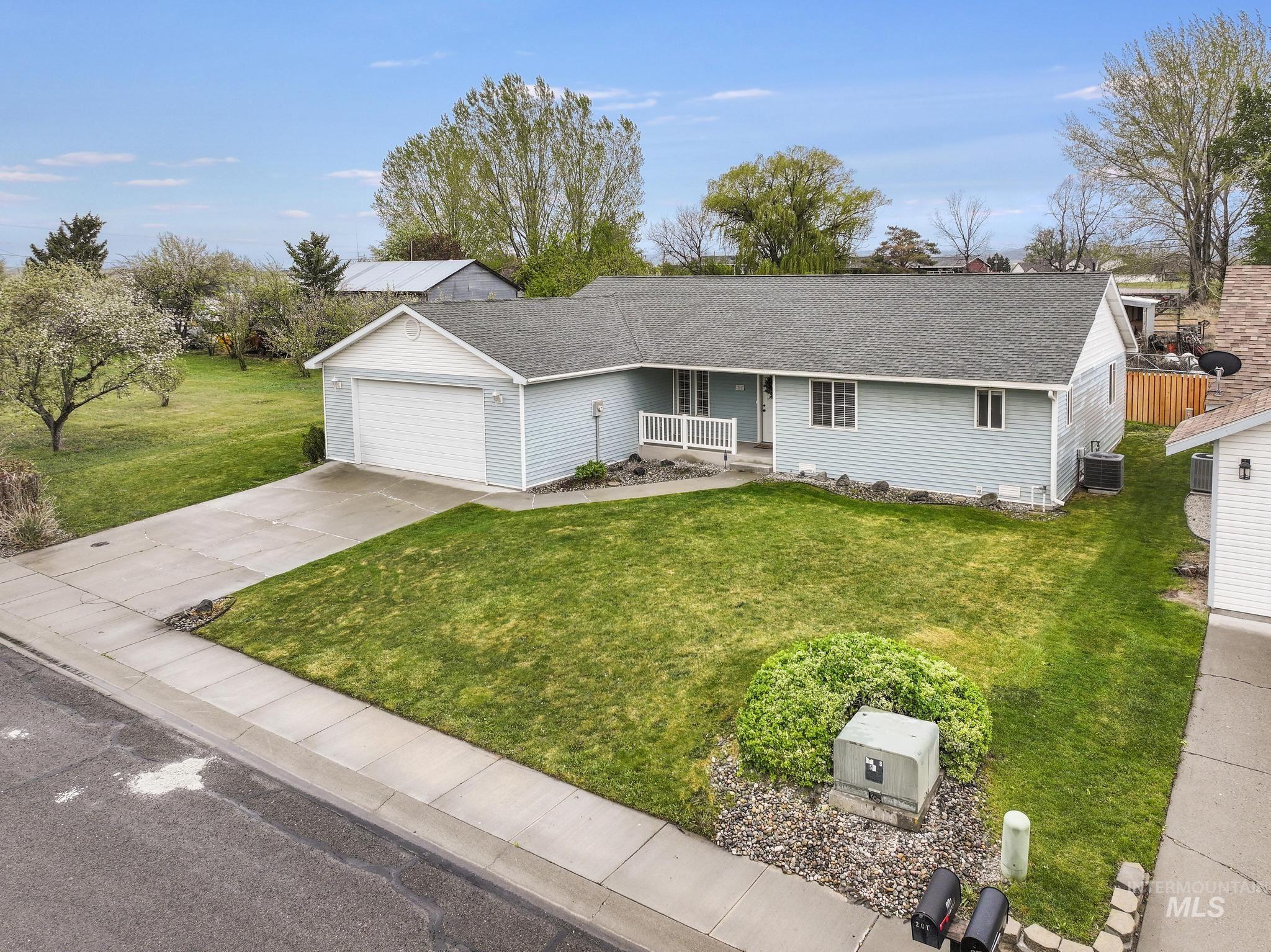 201 Garnet, Kimberly, Idaho 83341, 4 Bedrooms, 2 Bathrooms, Residential For Sale, Price $359,500,MLS 98983095