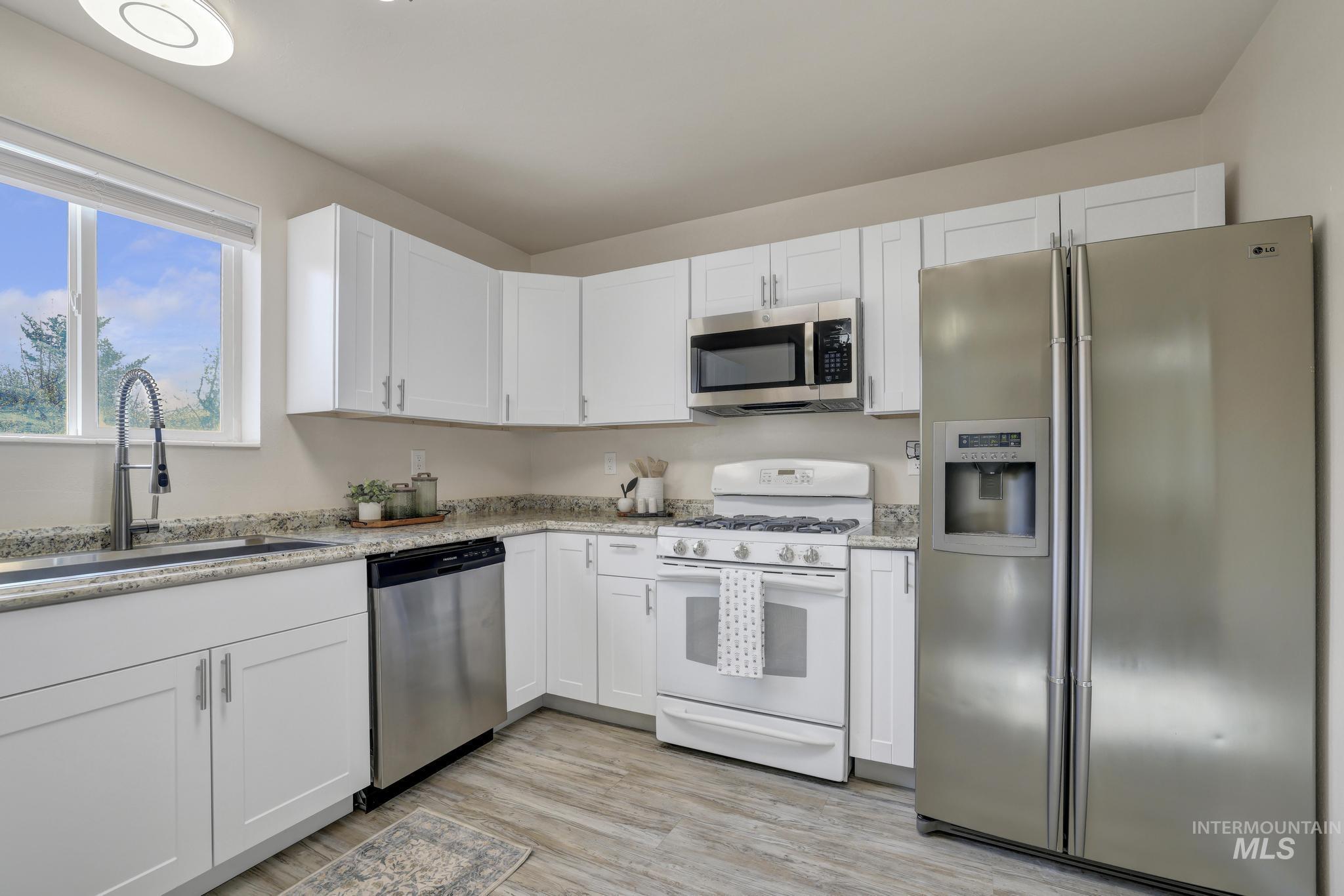 201 Garnet, Kimberly, Idaho 83341, 4 Bedrooms, 2 Bathrooms, Residential For Sale, Price $359,500,MLS 98983095