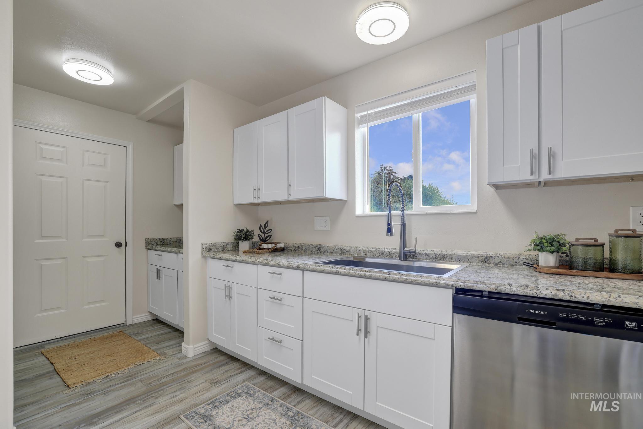 201 Garnet, Kimberly, Idaho 83341, 4 Bedrooms, 2 Bathrooms, Residential For Sale, Price $359,500,MLS 98983095