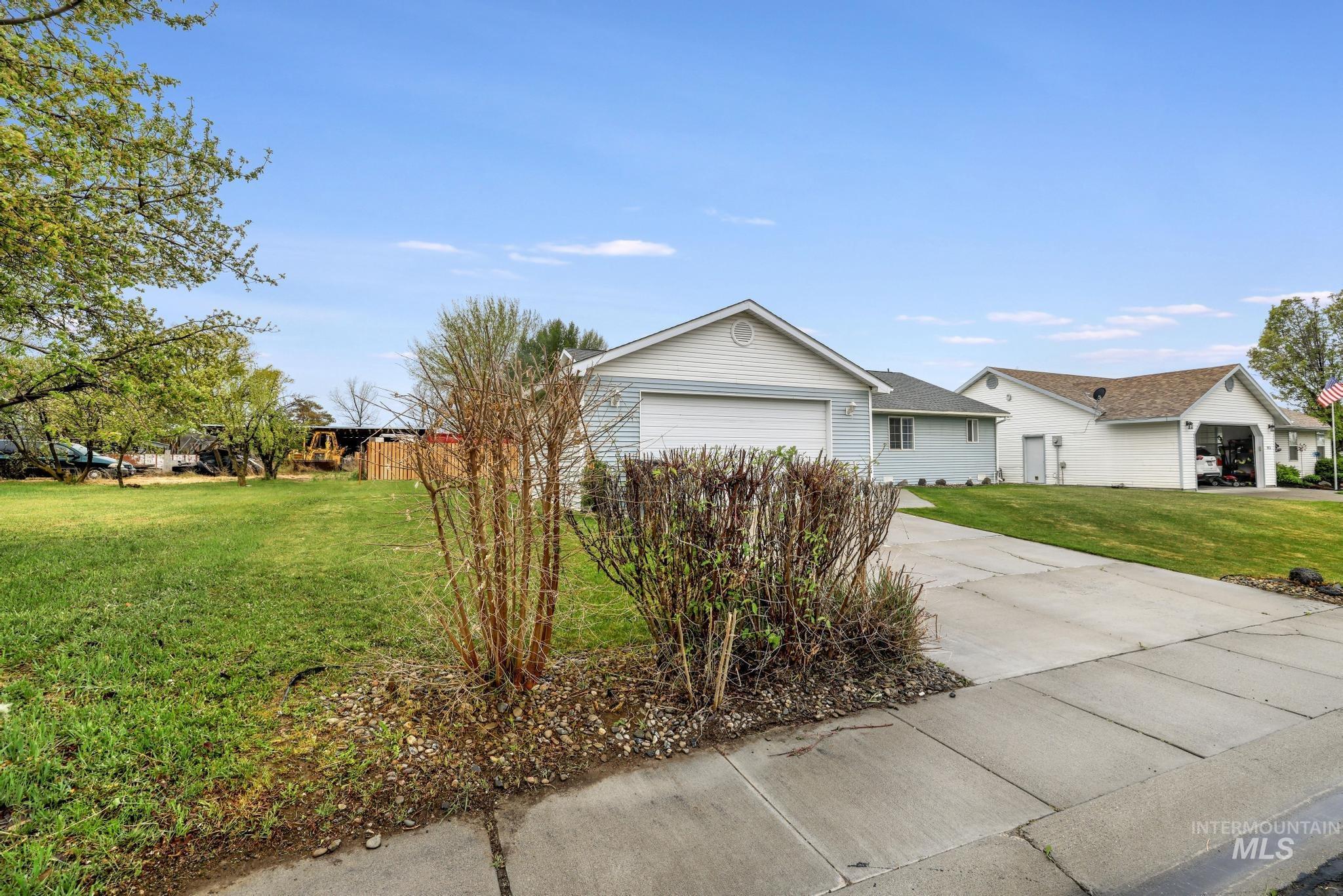 201 Garnet, Kimberly, Idaho 83341, 4 Bedrooms, 2 Bathrooms, Residential For Sale, Price $359,500,MLS 98983095