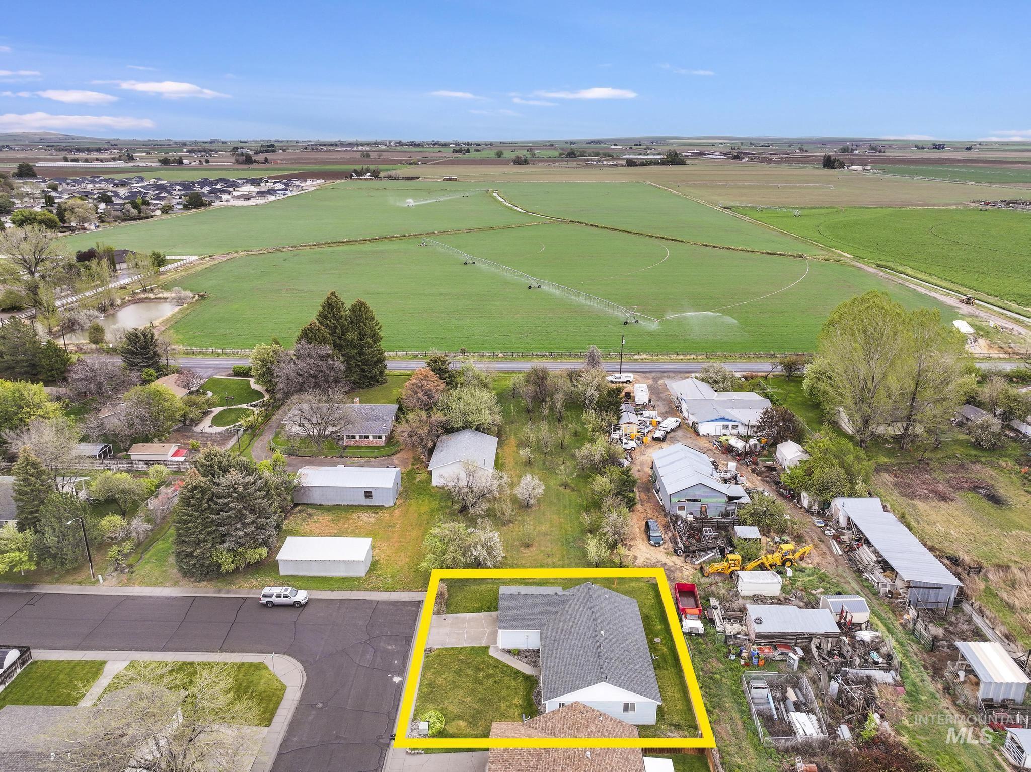 201 Garnet, Kimberly, Idaho 83341, 4 Bedrooms, 2 Bathrooms, Residential For Sale, Price $359,500,MLS 98983095