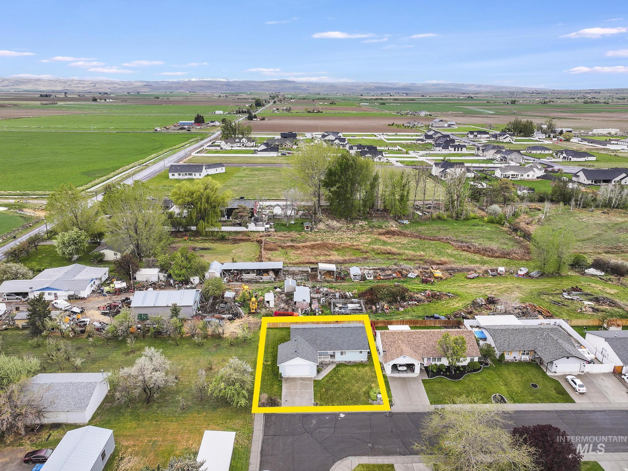 201 Garnet, Kimberly, Idaho 83341, 4 Bedrooms, 2 Bathrooms, Residential For Sale, Price $359,500,MLS 98983095