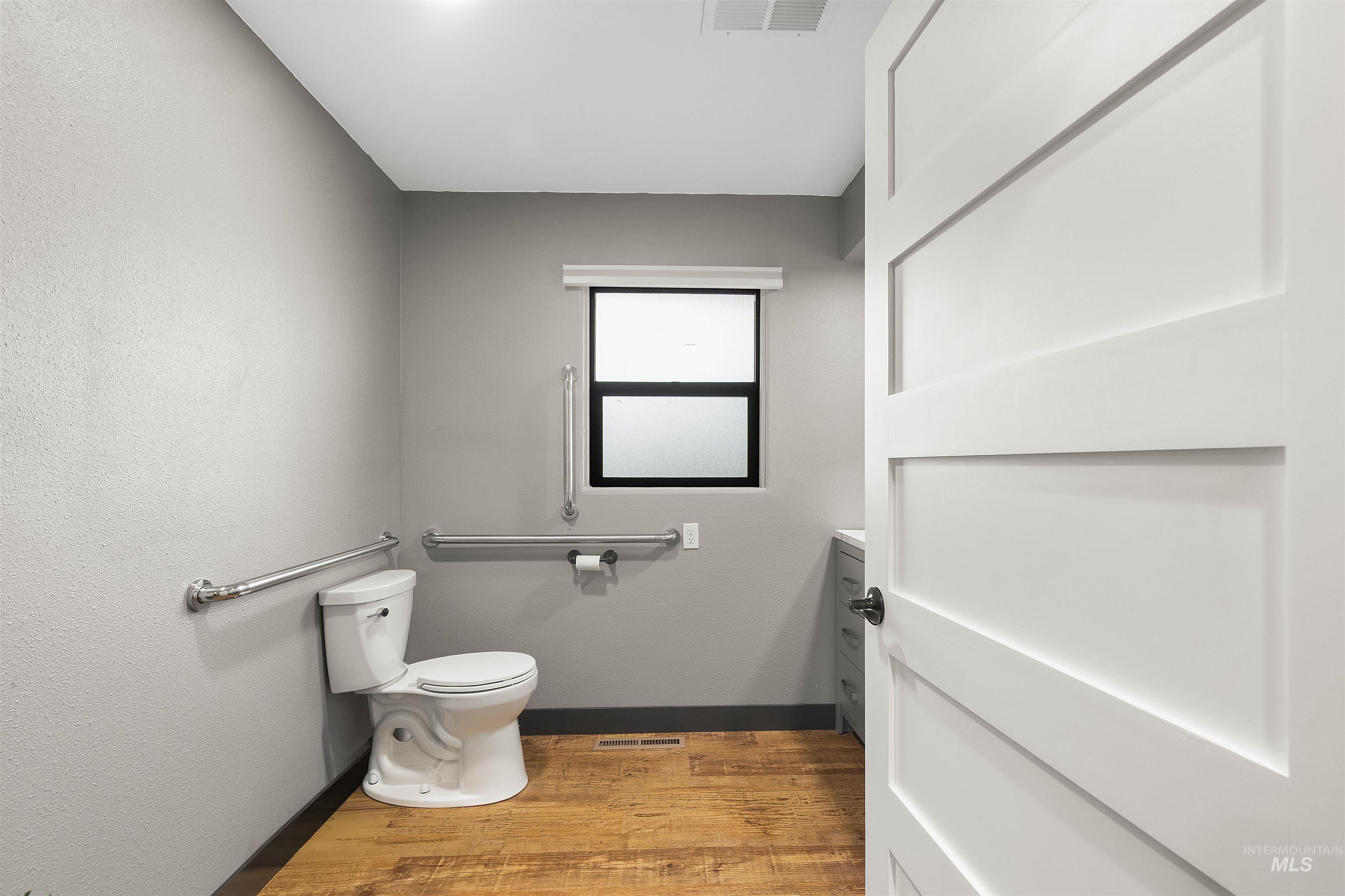 909 Bryden Avenue, Lewiston, Idaho 83501, Business/Commercial For Sale, Price $689,000,MLS 98983098