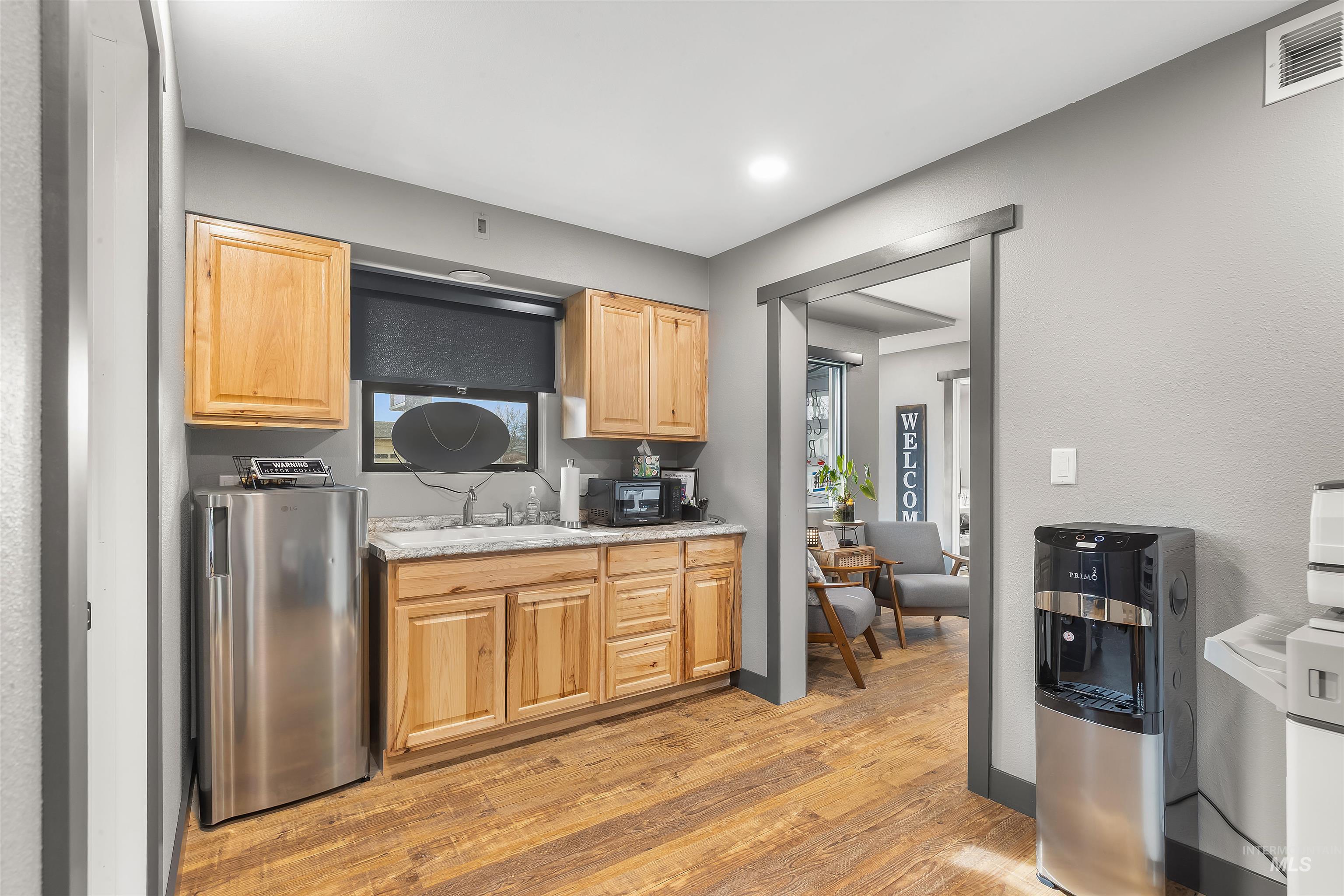 909 Bryden Avenue, Lewiston, Idaho 83501, Business/Commercial For Sale, Price $689,000,MLS 98983098