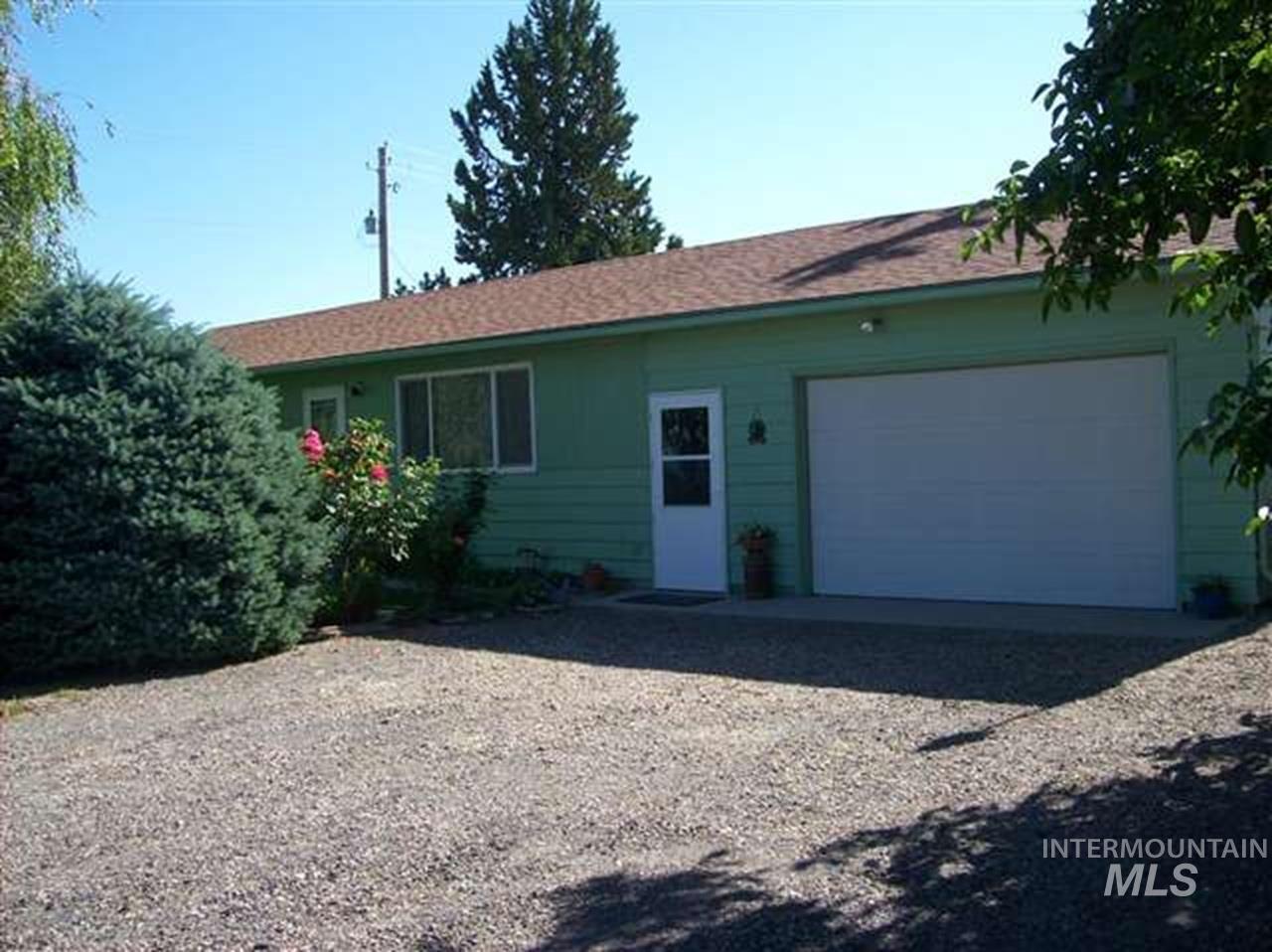 721 Mendiola, Nyssa, Oregon 97913, 3 Bedrooms, 1 Bathroom, Farm & Ranch For Sale, Price $1,100,000,MLS 98983099