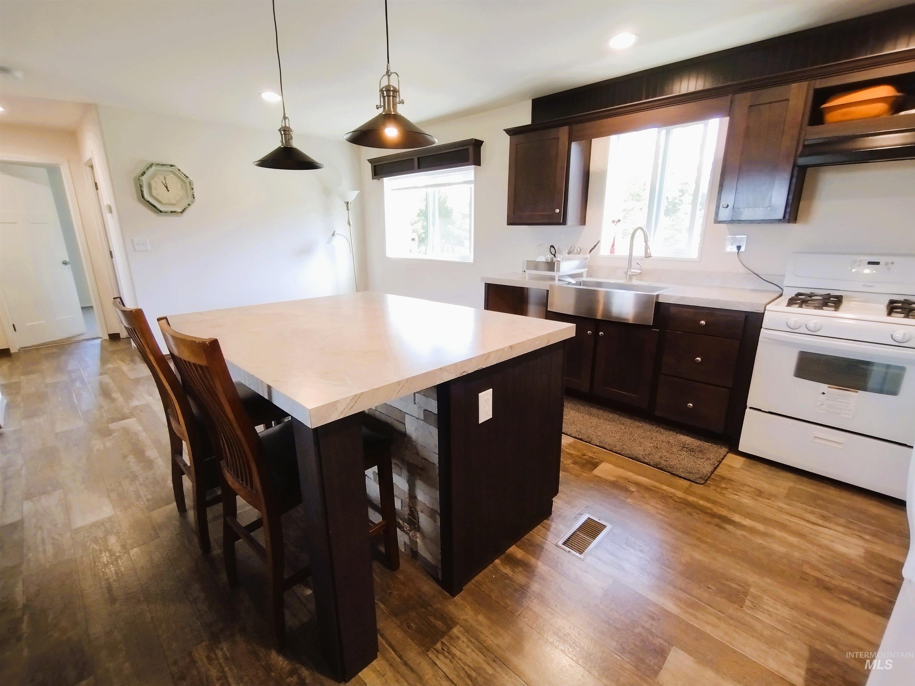 142 Shenandoah 3rd. St, Kamiah, Idaho 83536, 3 Bedrooms, 2 Bathrooms, Residential For Sale, Price $396,900,MLS 98983101