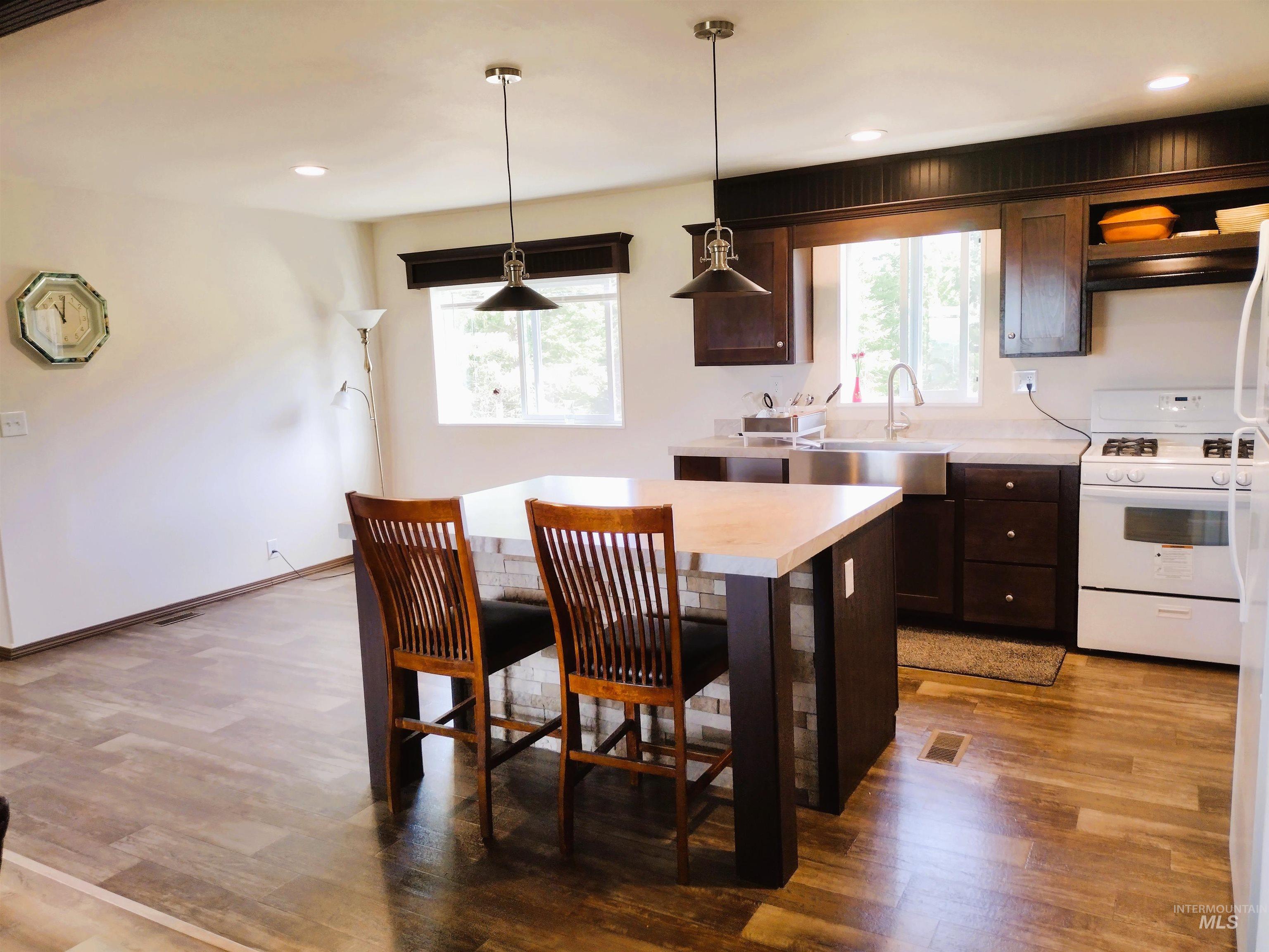 142 Shenandoah 3rd. St, Kamiah, Idaho 83536, 3 Bedrooms, 2 Bathrooms, Residential For Sale, Price $396,900,MLS 98983101