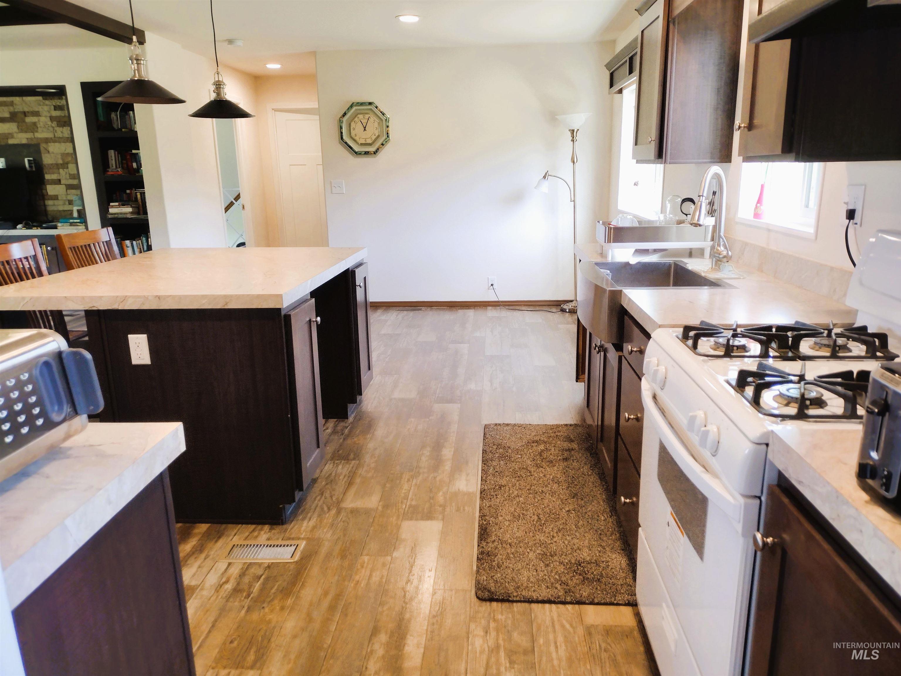 142 Shenandoah 3rd. St, Kamiah, Idaho 83536, 3 Bedrooms, 2 Bathrooms, Residential For Sale, Price $396,900,MLS 98983101