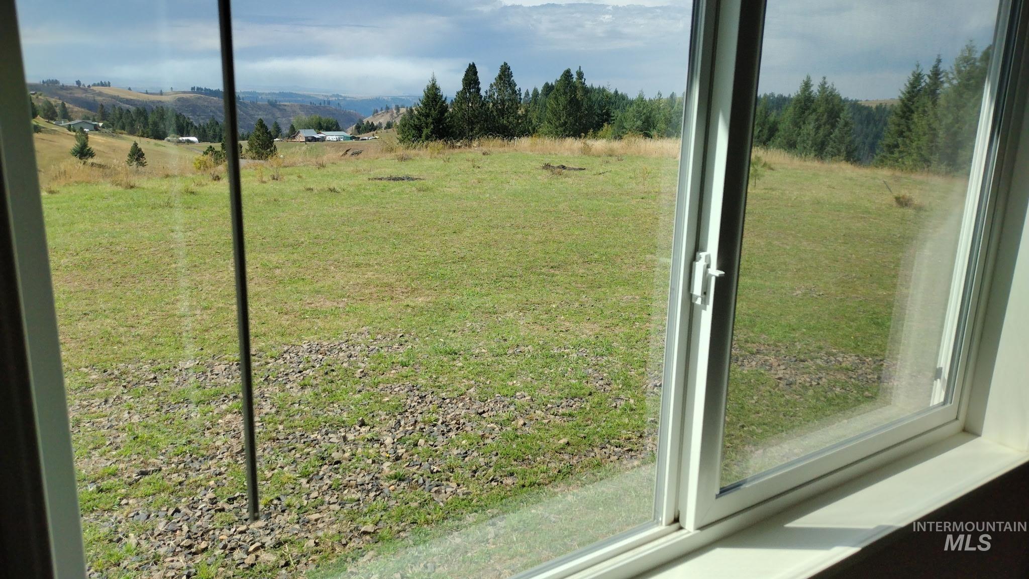 142 Shenandoah 3rd. St, Kamiah, Idaho 83536, 3 Bedrooms, 2 Bathrooms, Residential For Sale, Price $385,900,MLS 98983101