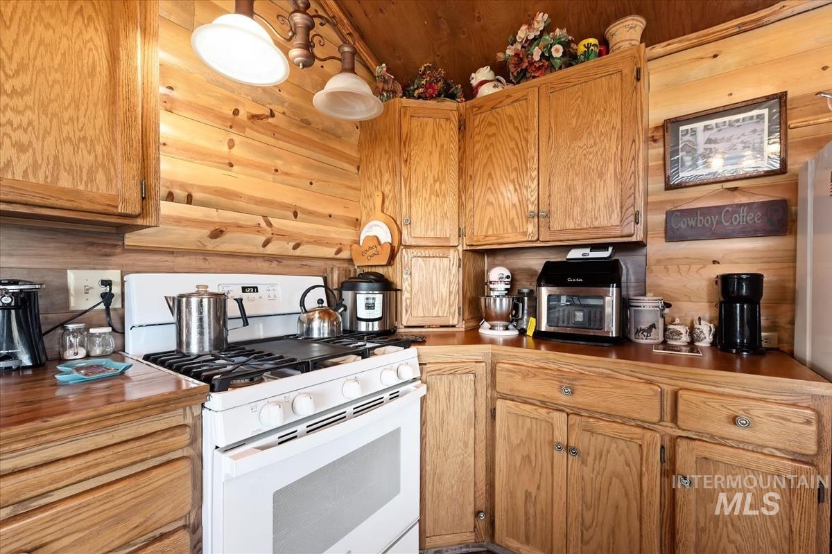 1961 Summit Estates, Cambridge, Idaho 83610, 1 Bedroom, 1 Bathroom, Residential For Sale, Price $450,000,MLS 98983105