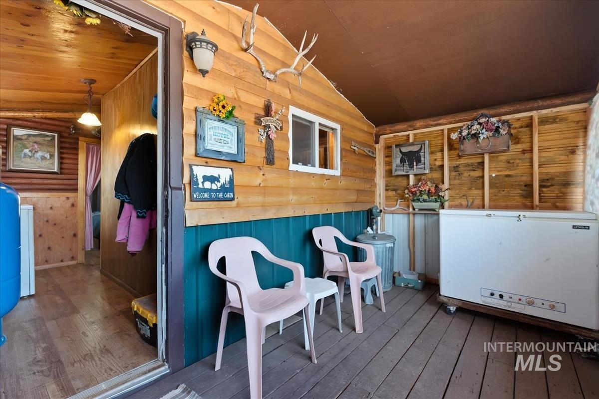 1961 Summit Estates, Cambridge, Idaho 83610, 1 Bedroom, 1 Bathroom, Residential For Sale, Price $450,000,MLS 98983105