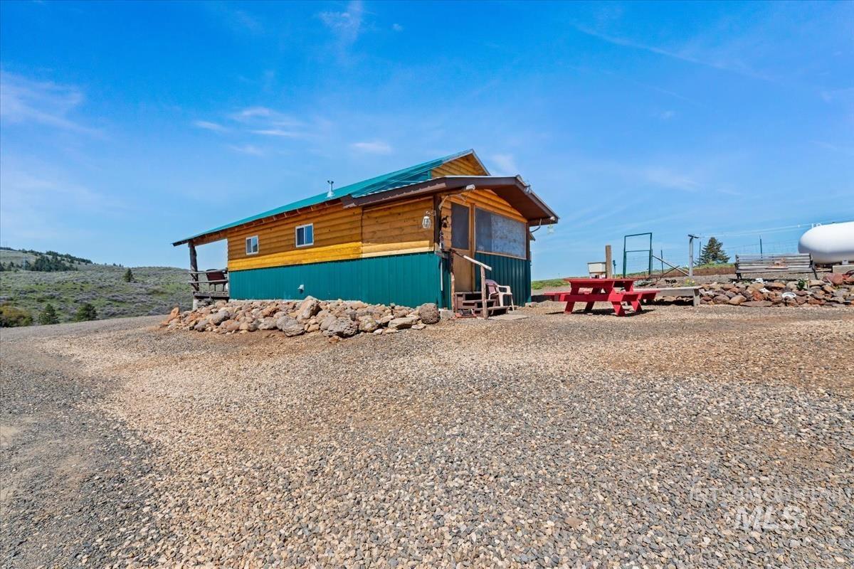 1961 Summit Estates, Cambridge, Idaho 83610, 1 Bedroom, 1 Bathroom, Residential For Sale, Price $450,000,MLS 98983105