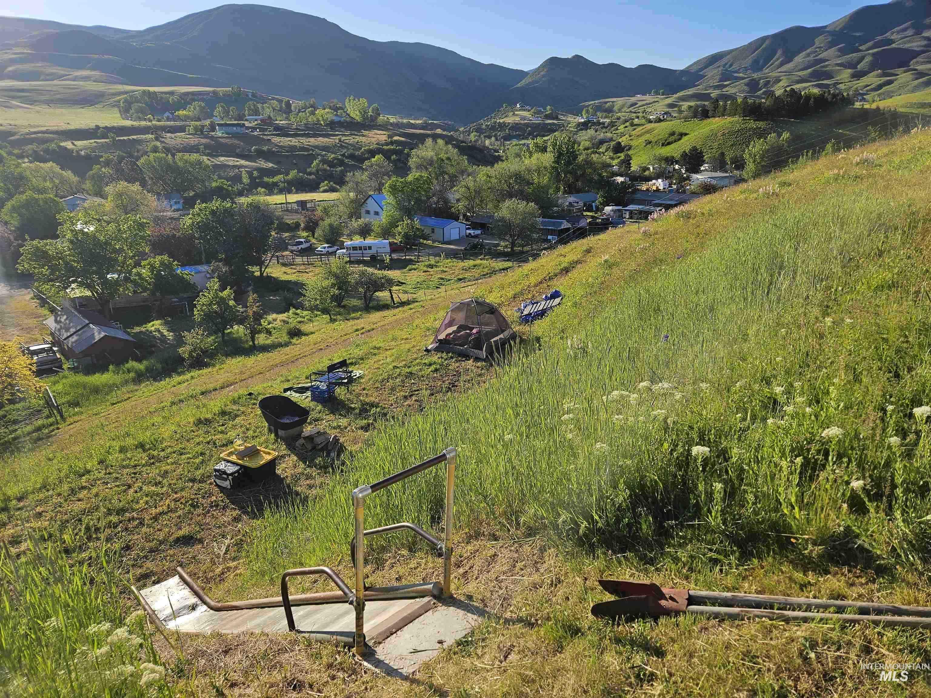 28 Harris Creek Rd, Horseshoe Bend, Idaho 83629, 2 Bedrooms, 1 Bathroom, Residential Income For Sale, Price $3,300,000,MLS 98983106