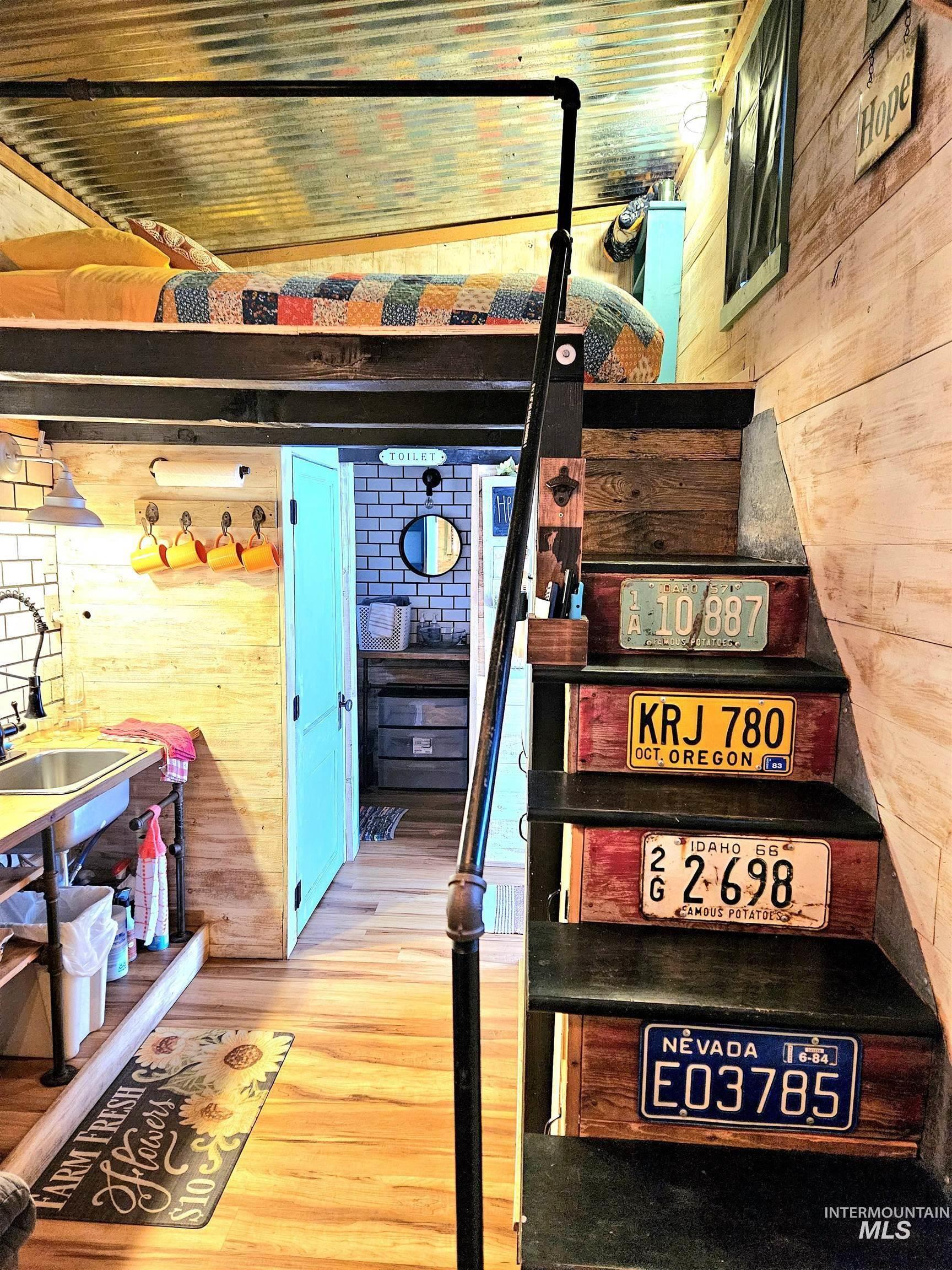 28 Harris Creek Rd, Horseshoe Bend, Idaho 83629, 2 Bedrooms, 1 Bathroom, Residential Income For Sale, Price $3,300,000,MLS 98983106