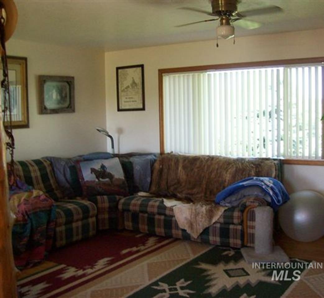 721 Mendiola Rd, Nyssa, Oregon 97913, 3 Bedrooms, 1 Bathroom, Residential For Sale, Price $1,100,000,MLS 98983108