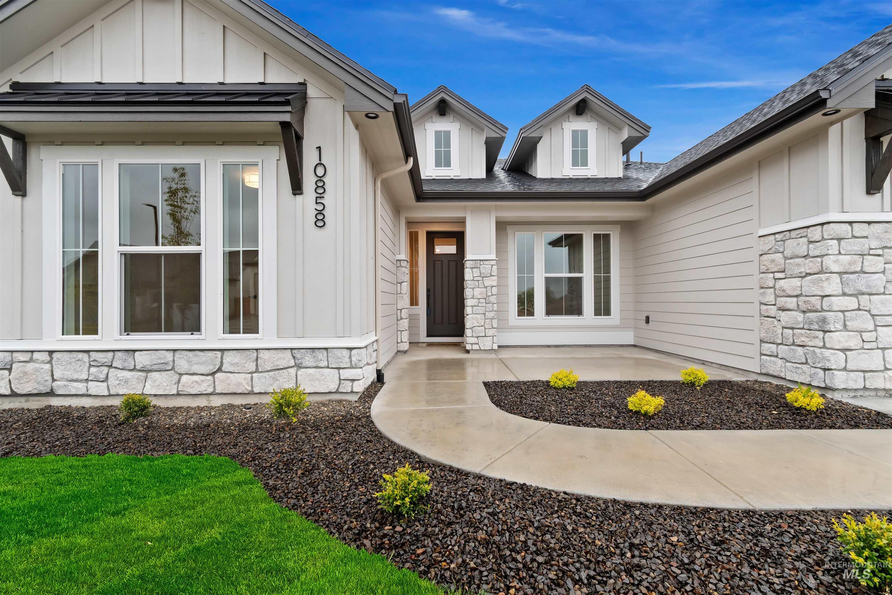 10858 W Cruden Bay Ln, Kuna, Idaho 83634, 4 Bedrooms, 2 Bathrooms, Residential For Sale, Price $659,880, 98983110