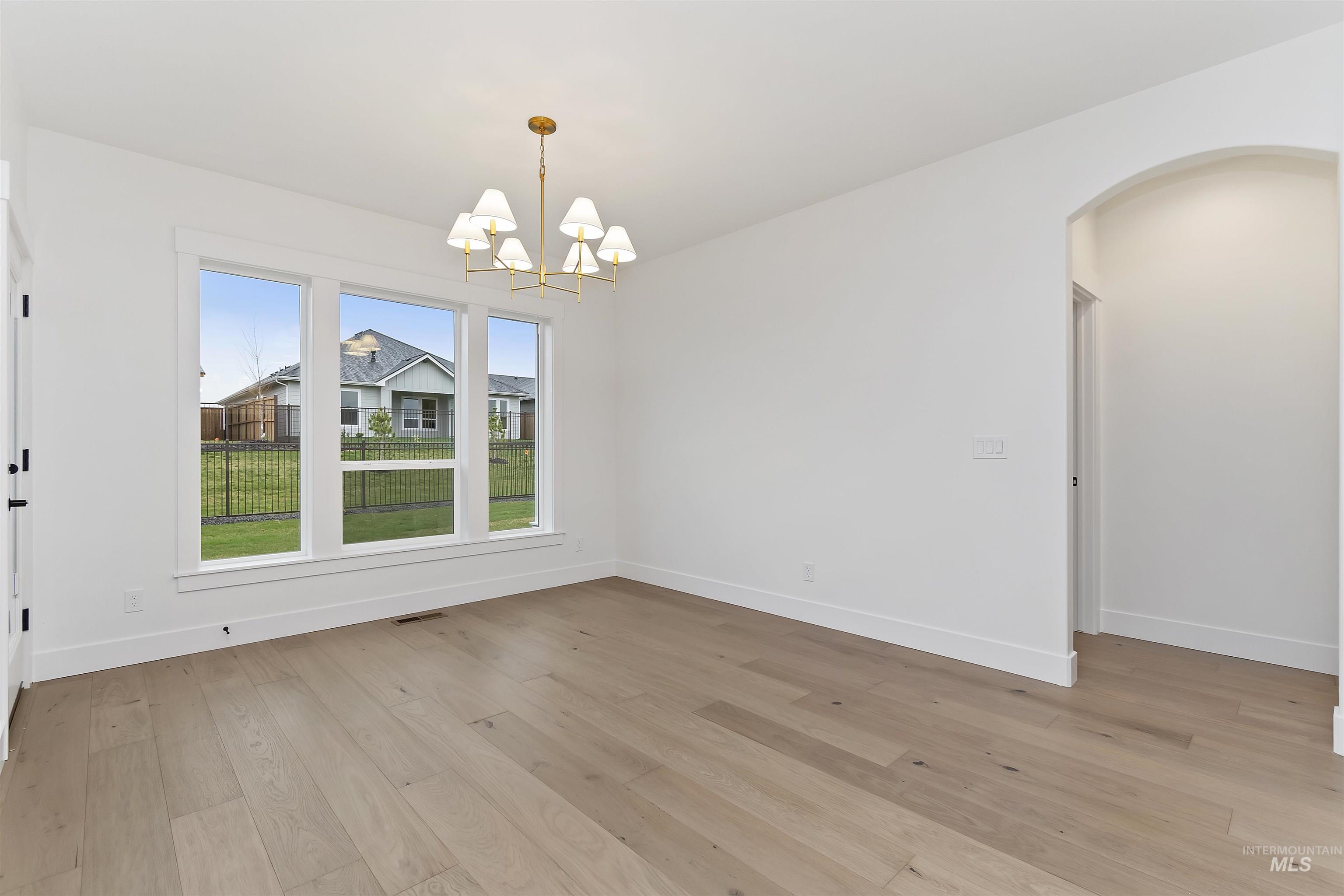 10858 W Cruden Bay Ln, Kuna, Idaho 83634, 4 Bedrooms, 2 Bathrooms, Residential For Sale, Price $659,880, 98983110