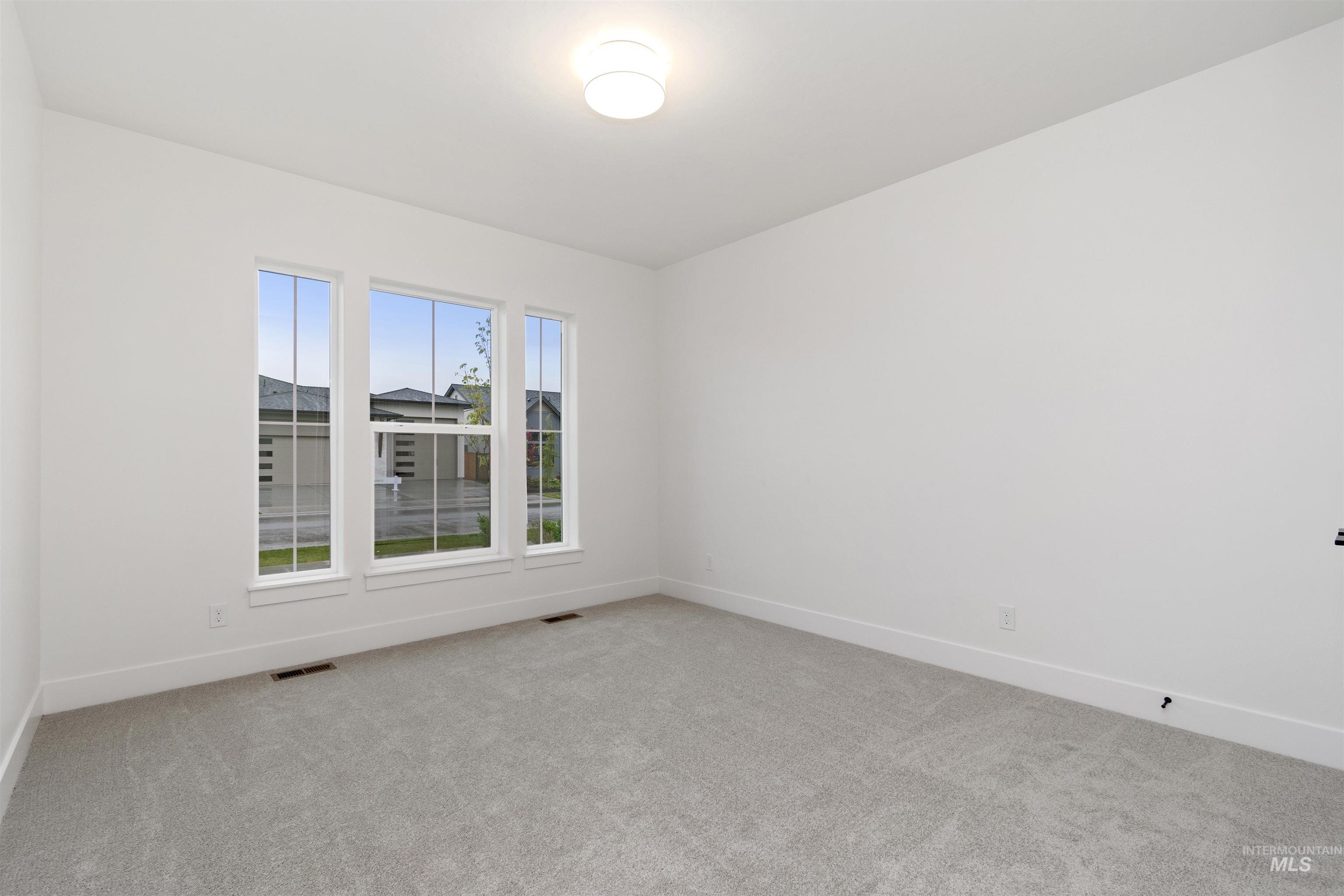 10858 W Cruden Bay Ln, Kuna, Idaho 83634, 4 Bedrooms, 2 Bathrooms, Residential For Sale, Price $659,880, 98983110