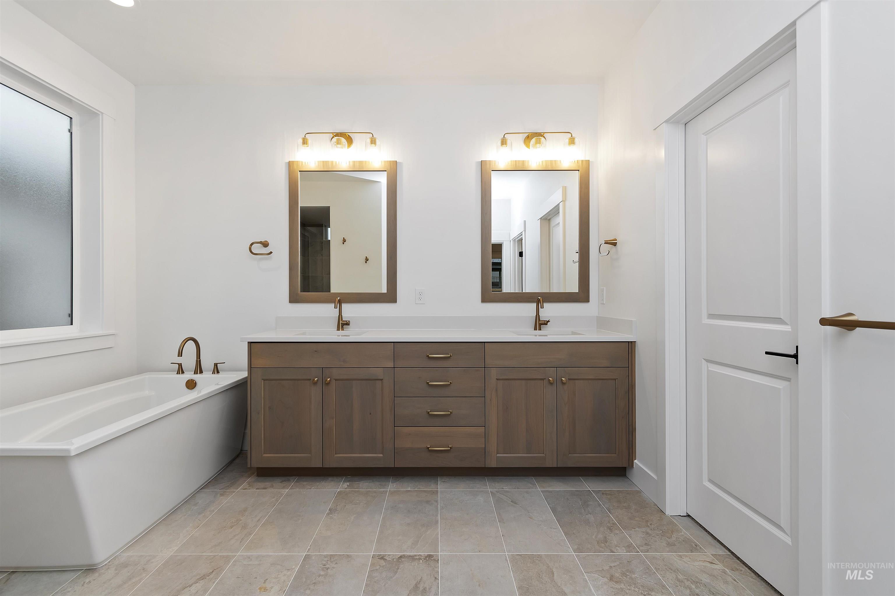 10858 W Cruden Bay Ln, Kuna, Idaho 83634, 4 Bedrooms, 2 Bathrooms, Residential For Sale, Price $659,880, 98983110