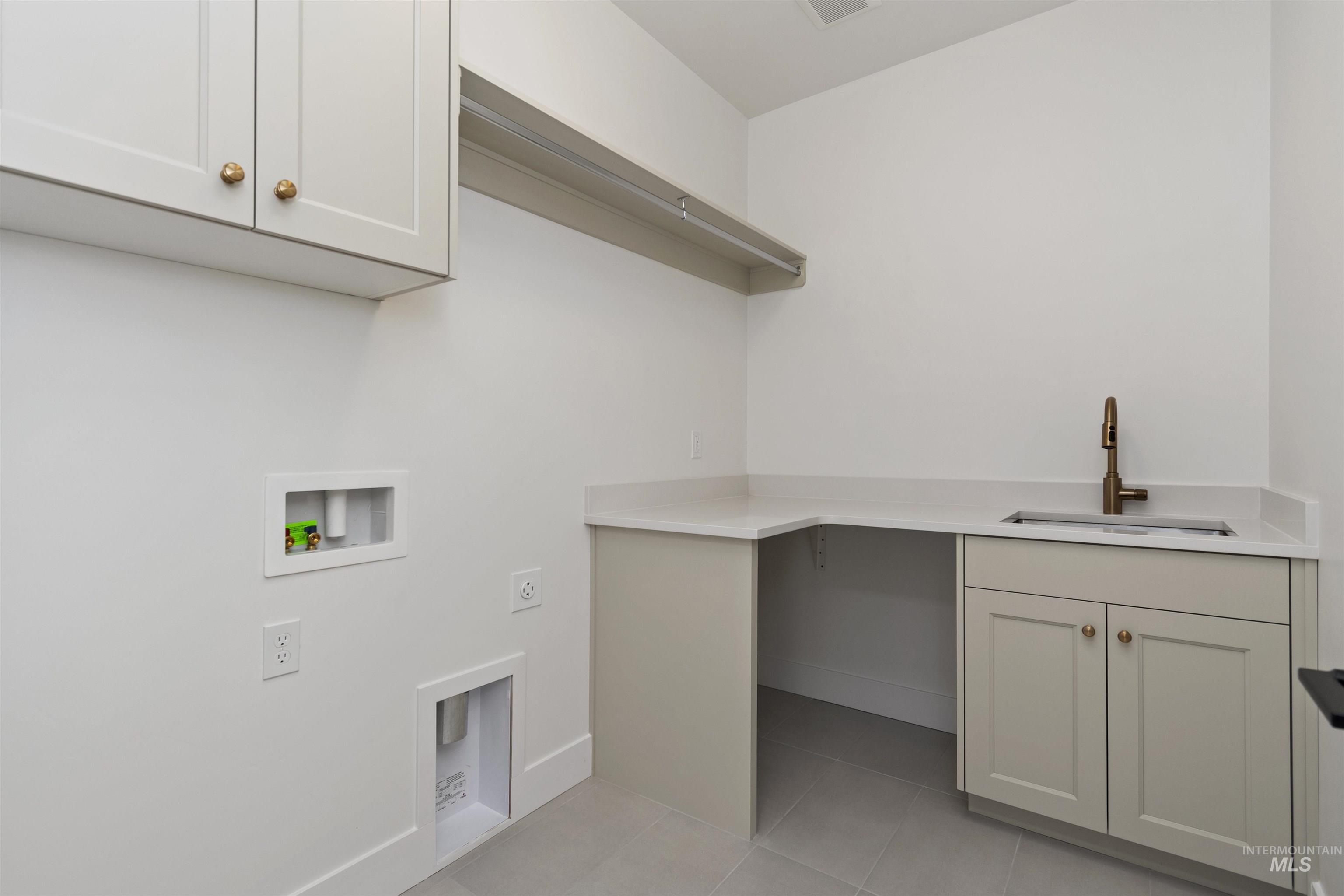 10858 W Cruden Bay Ln, Kuna, Idaho 83634, 4 Bedrooms, 2 Bathrooms, Residential For Sale, Price $659,880, 98983110