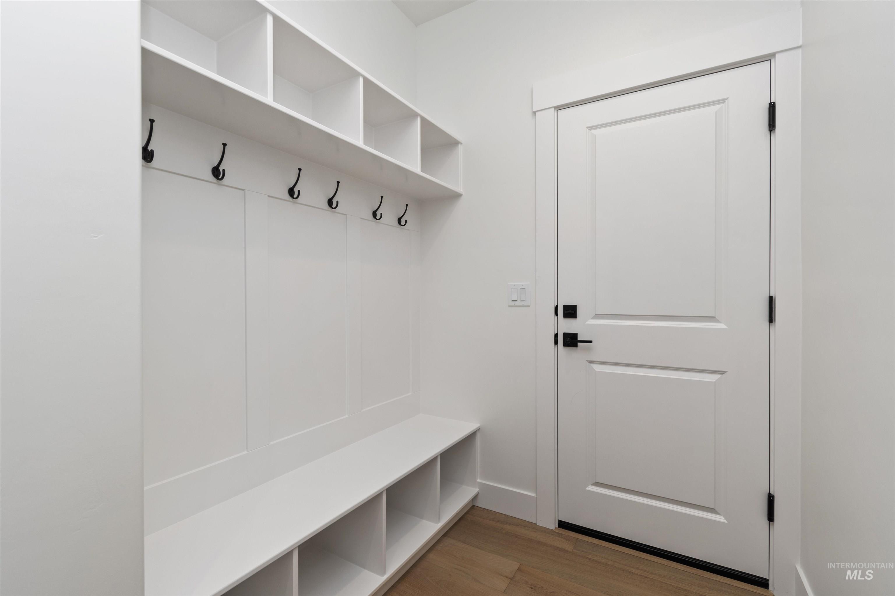 10858 W Cruden Bay Ln, Kuna, Idaho 83634, 4 Bedrooms, 2 Bathrooms, Residential For Sale, Price $659,880, 98983110