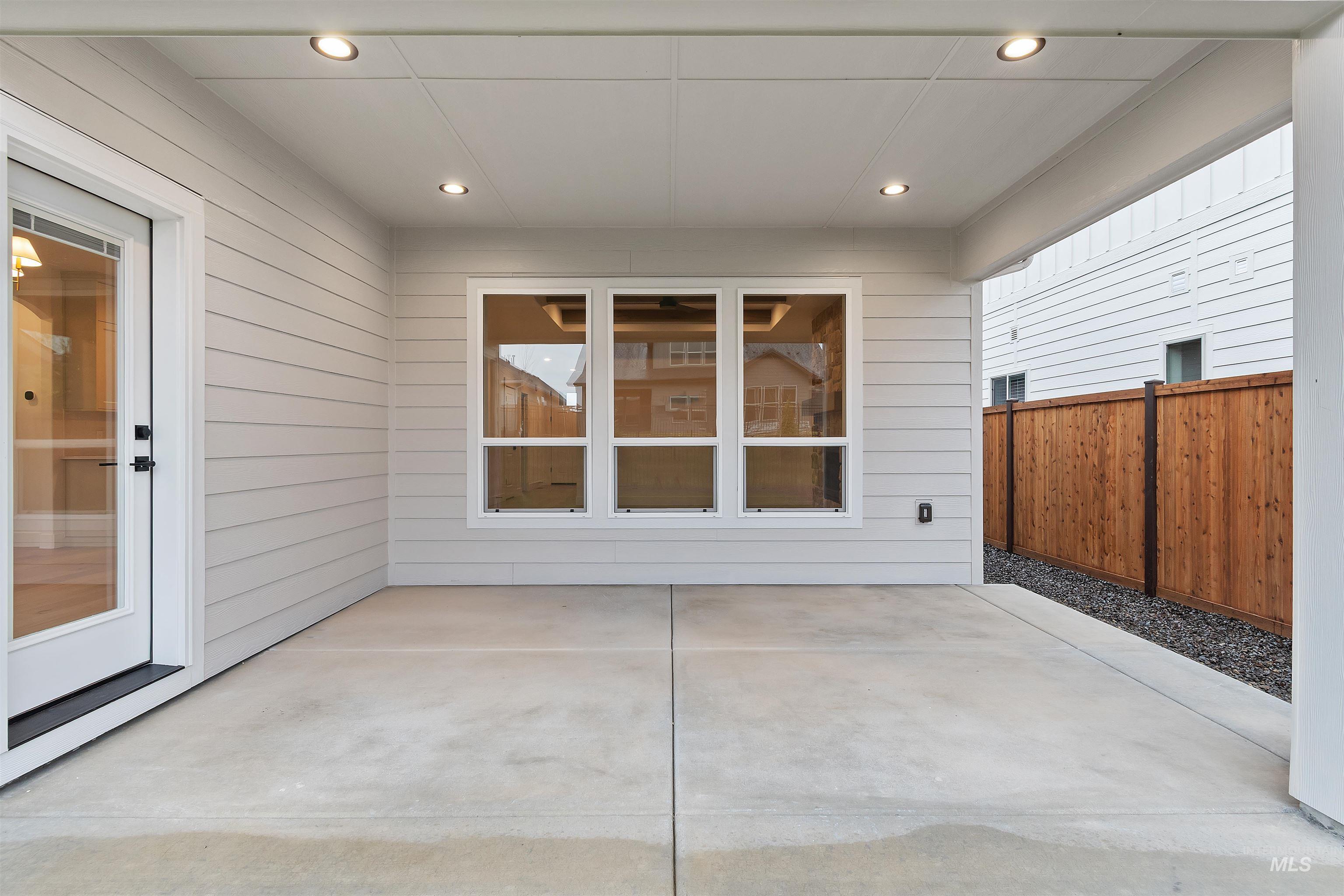 10858 W Cruden Bay Ln, Kuna, Idaho 83634, 4 Bedrooms, 2 Bathrooms, Residential For Sale, Price $659,880, 98983110