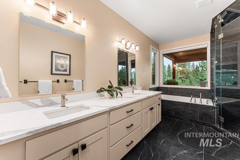 86 Tacoma Place, Garden Valley, Idaho 83622, 3 Bedrooms, 2.5 Bathrooms, Residential For Sale, Price $3,500,000,MLS 98983111